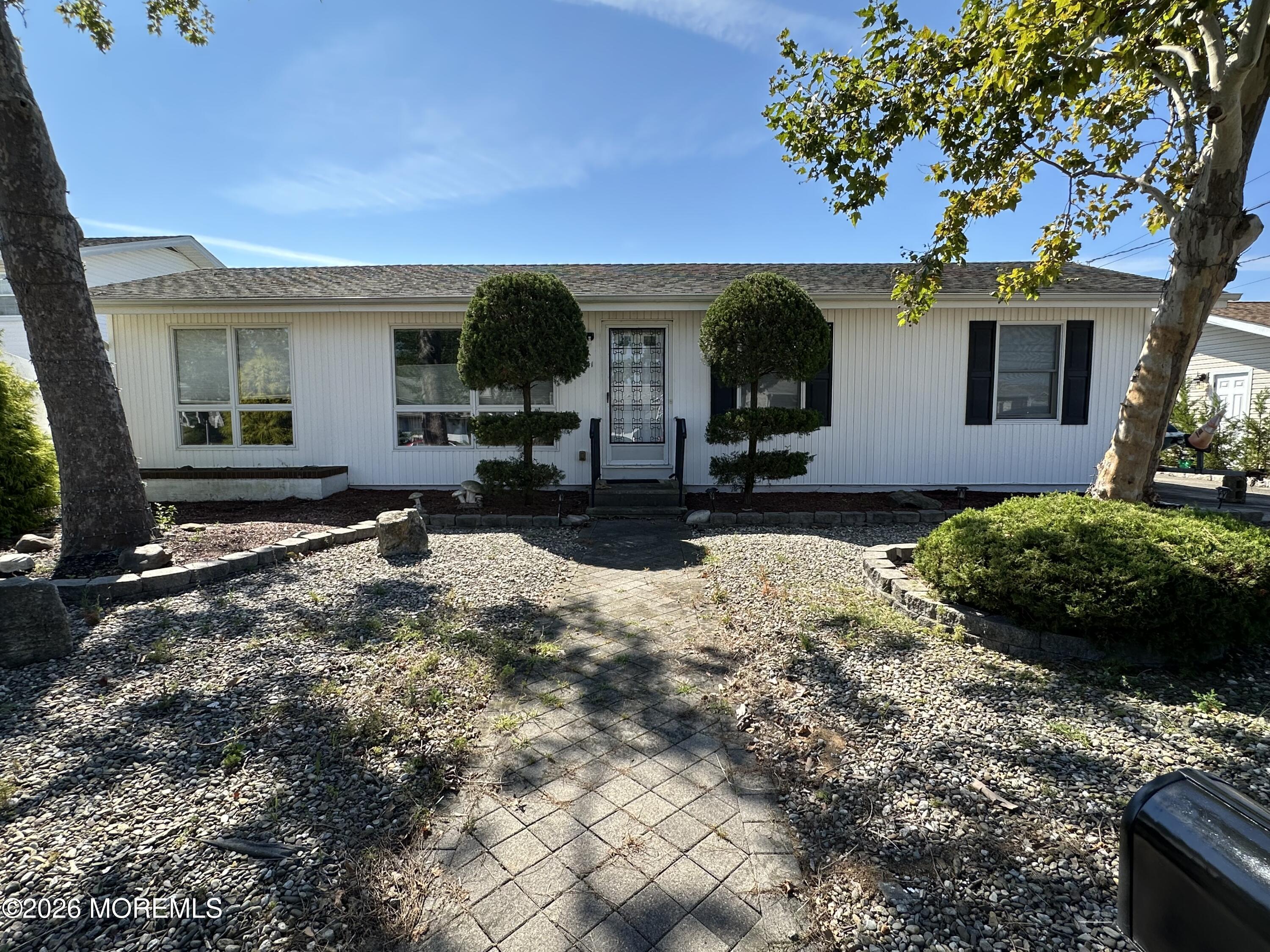 1821 Capstan Drive — photo