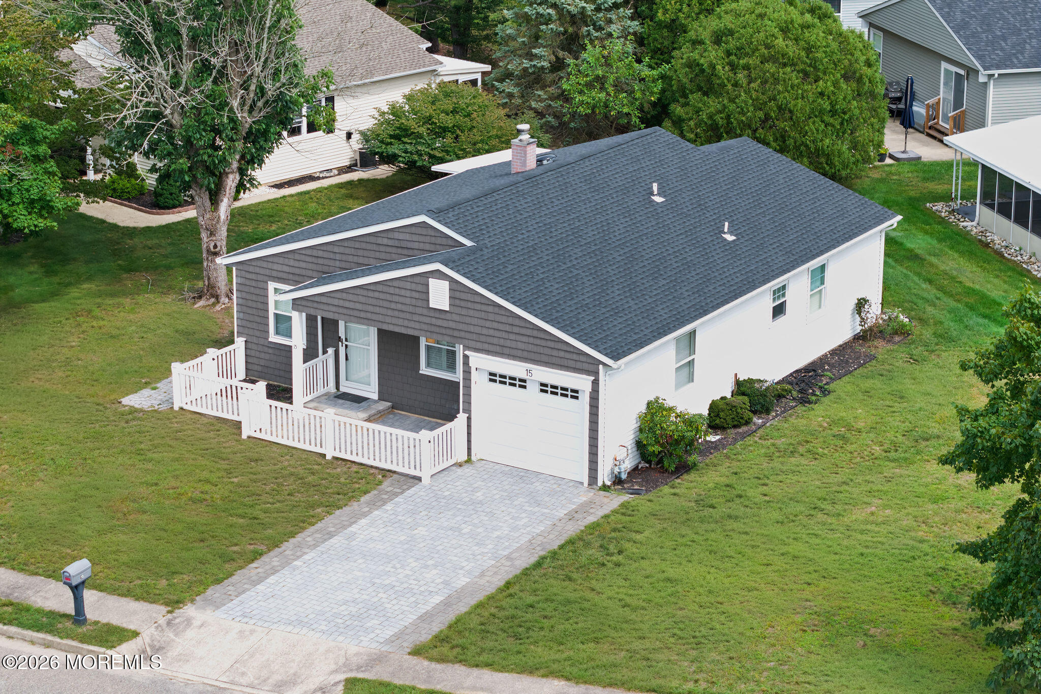 15 Leighton Court — photo