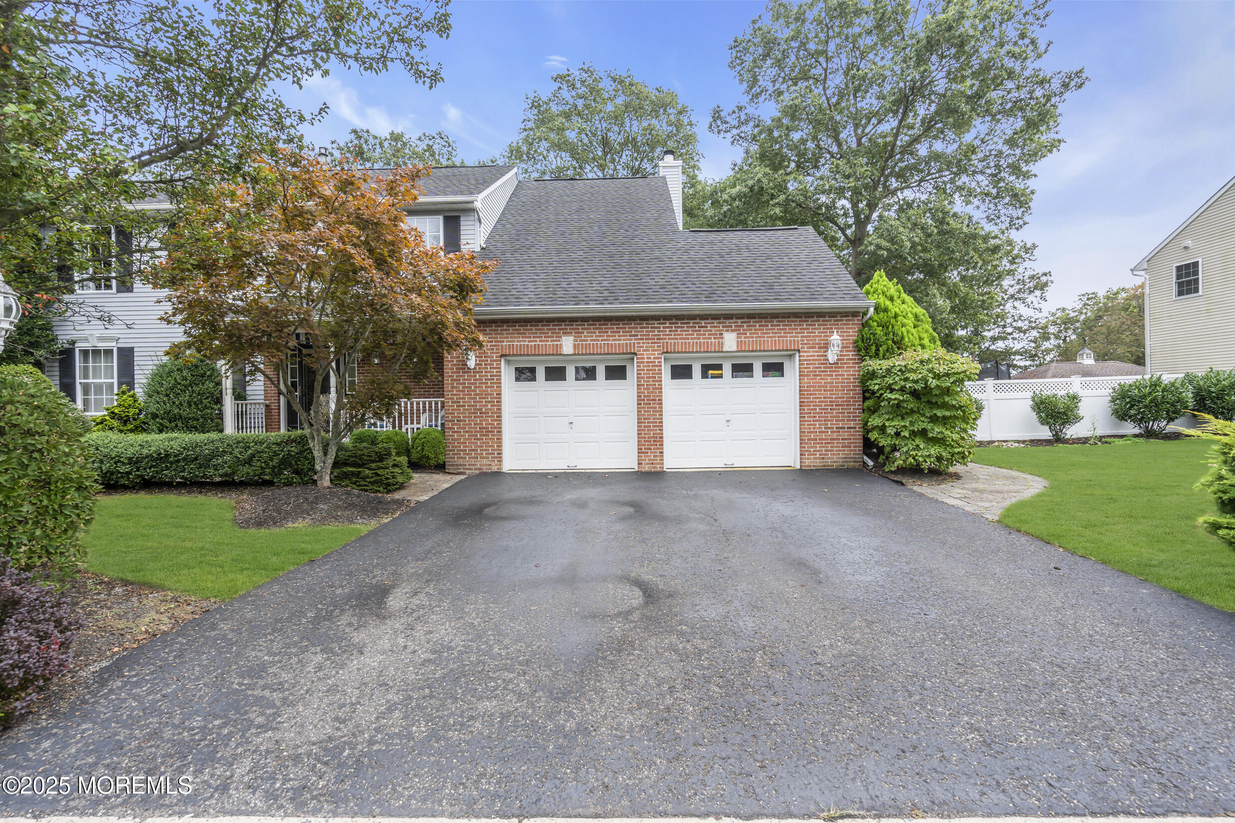 41 Carrie Drive — photo