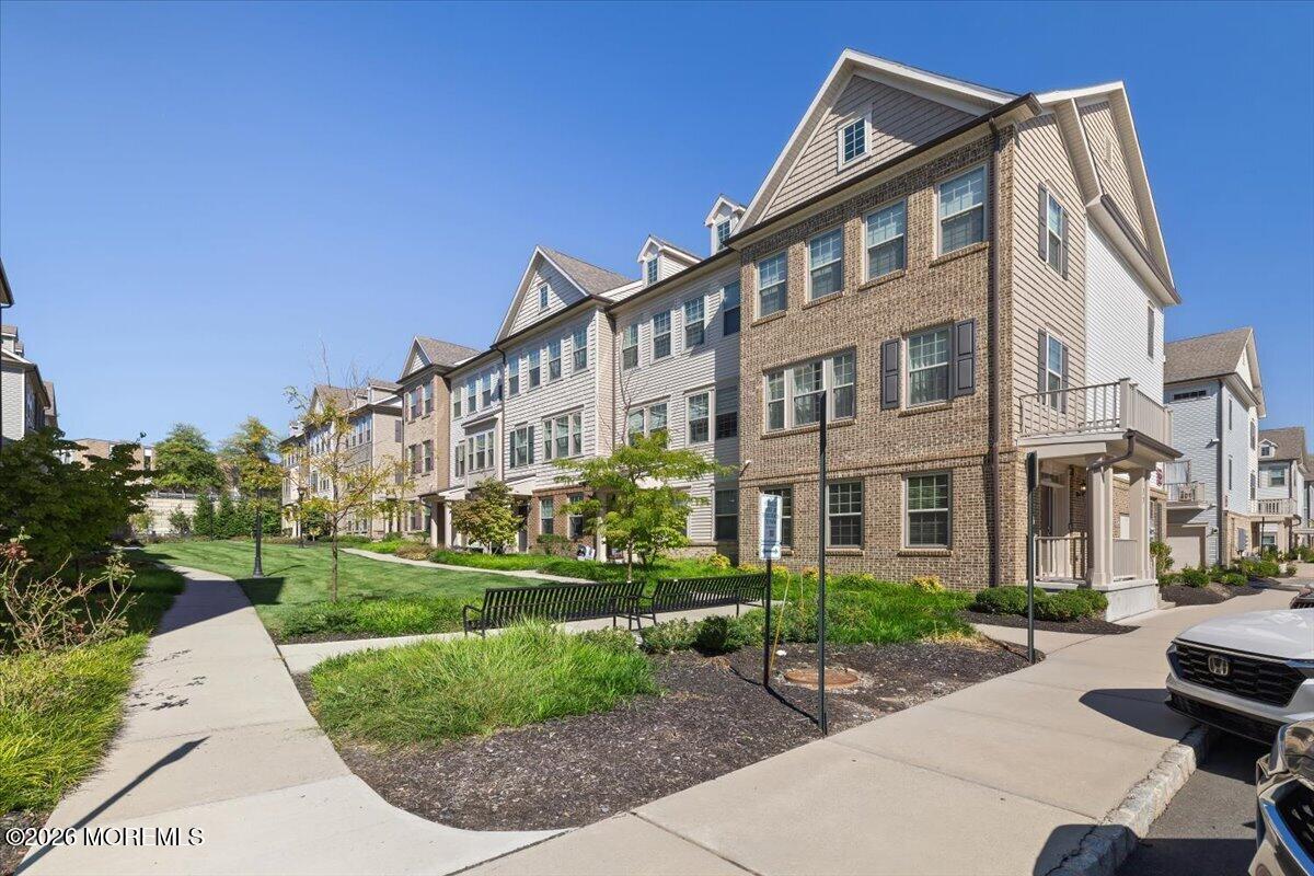 17 Cortland Court — photo
