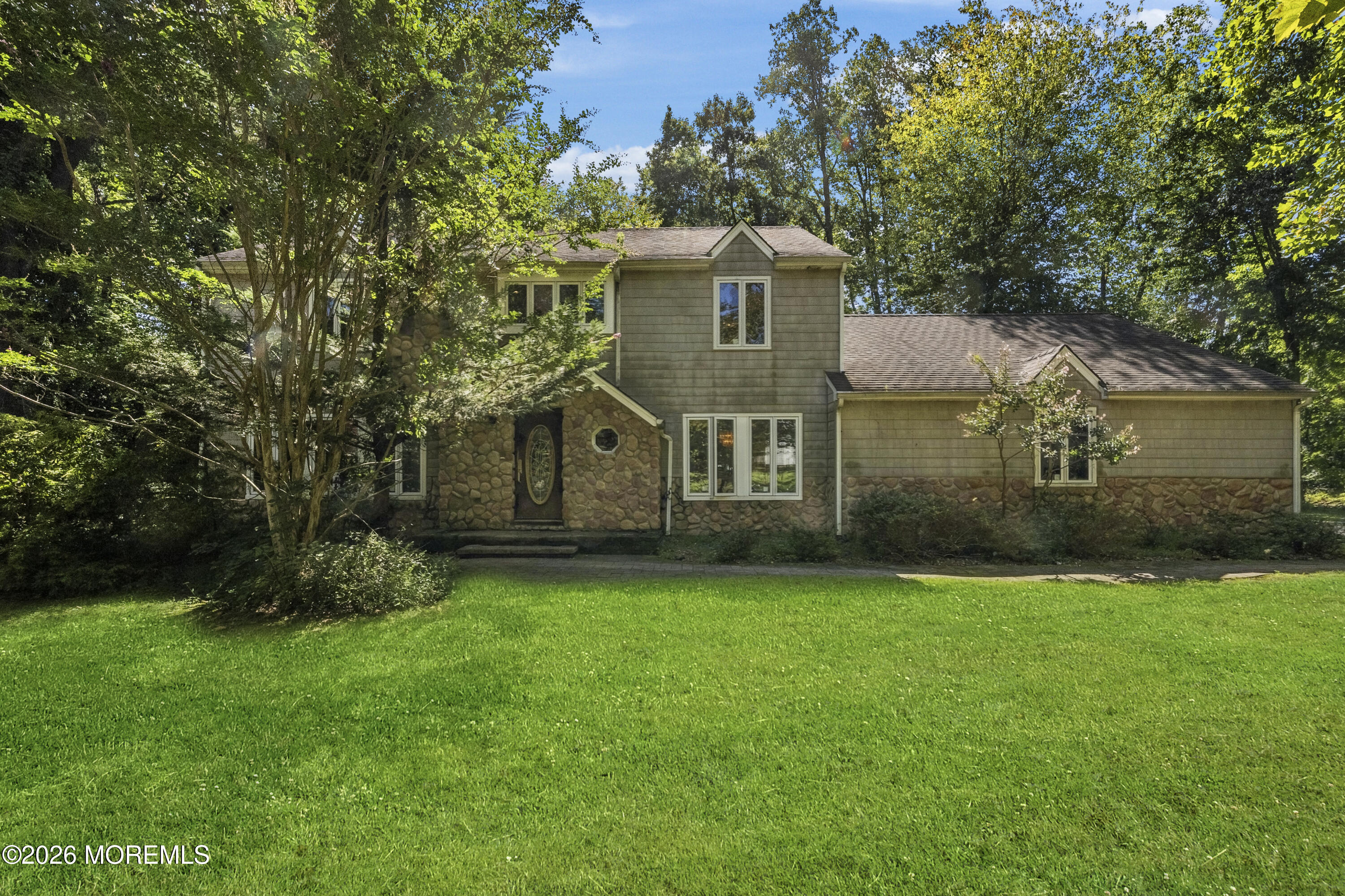 4 Clark Way — photo