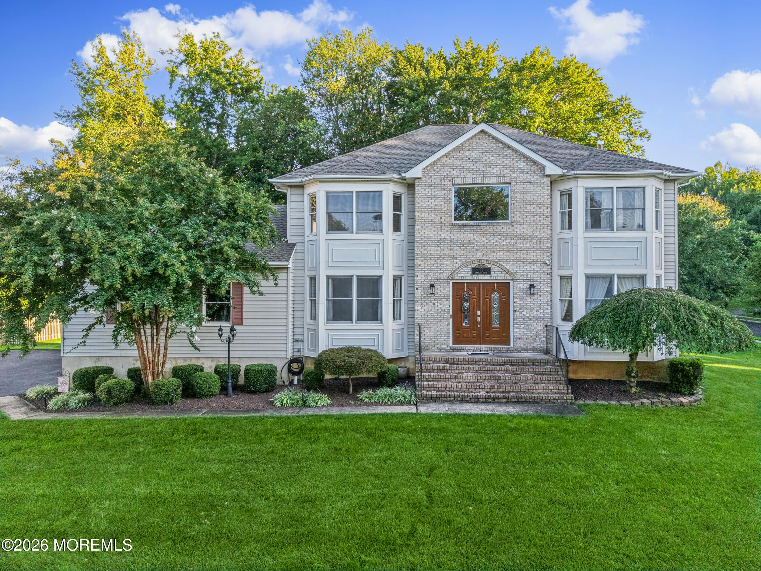 11 Camelot Drive — photo