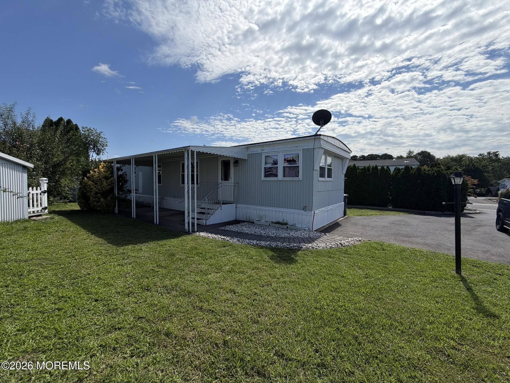 1421 Nature Way — photo