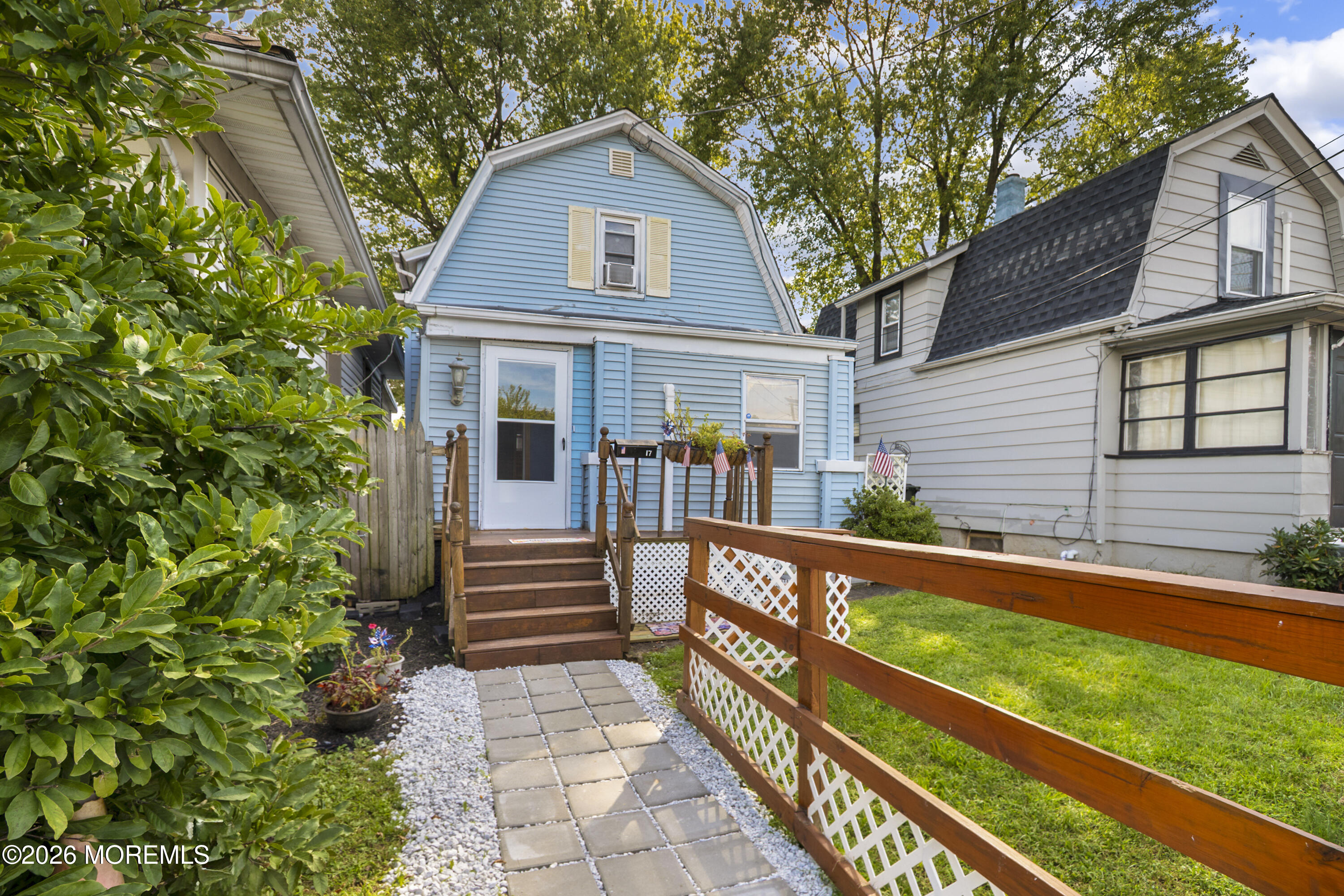 17 Douglas Street — photo