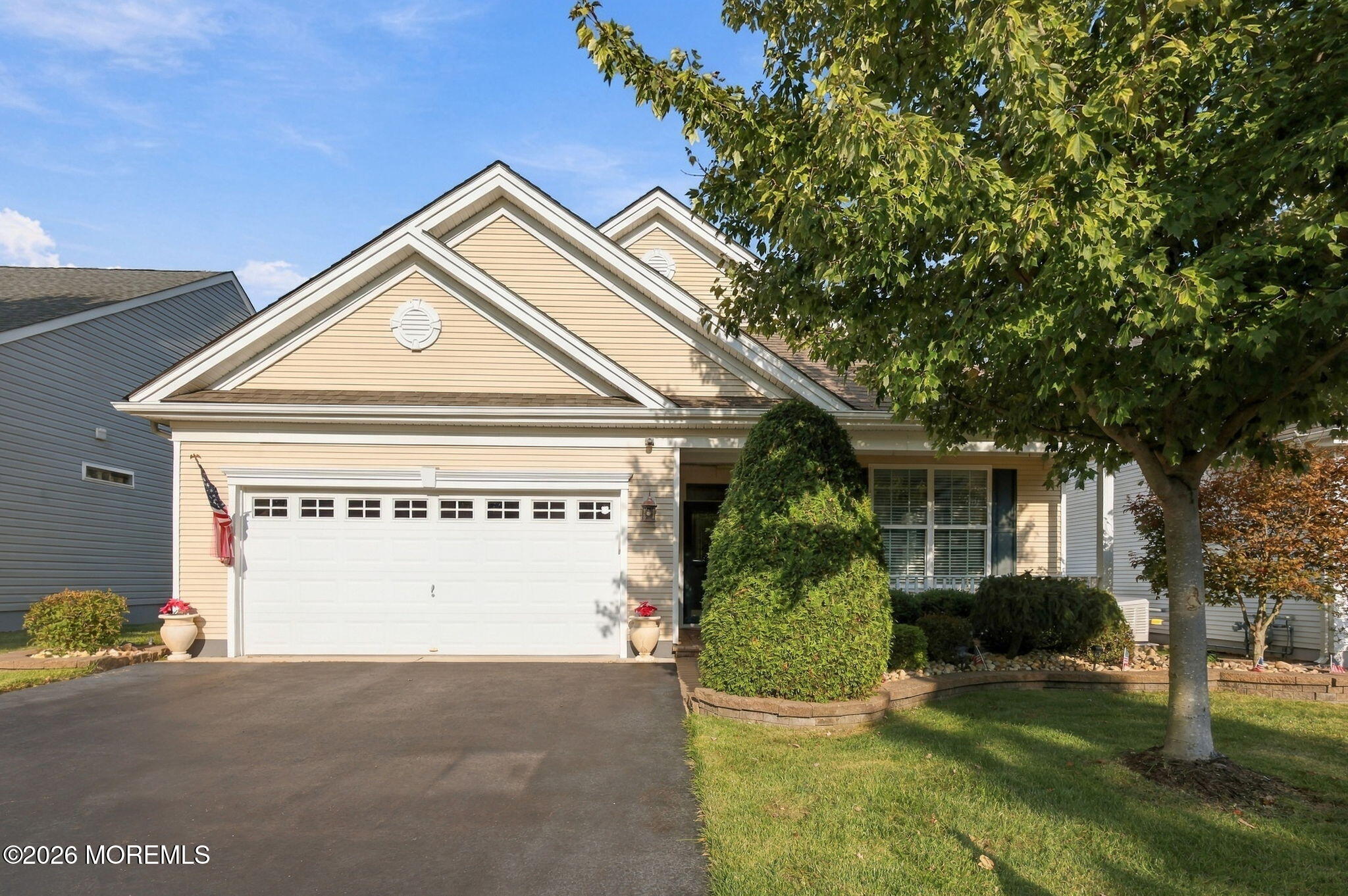 50 Kingston Drive — photo