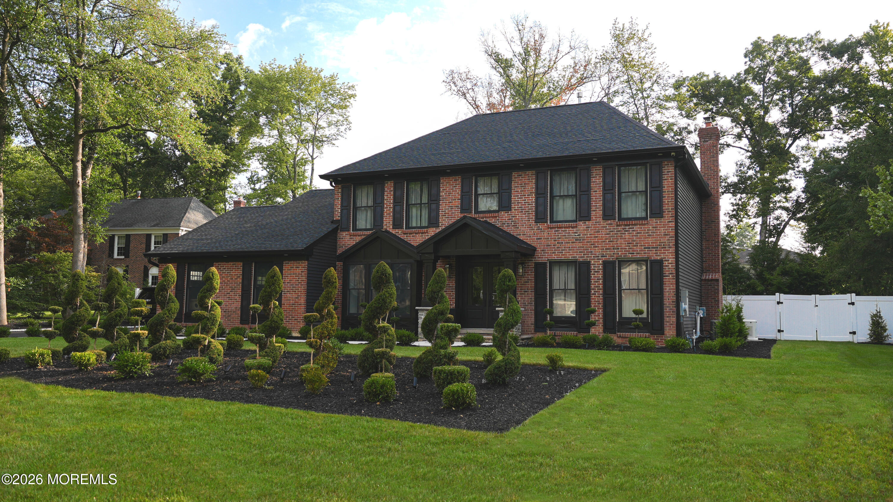9 Wood Lake Court — photo
