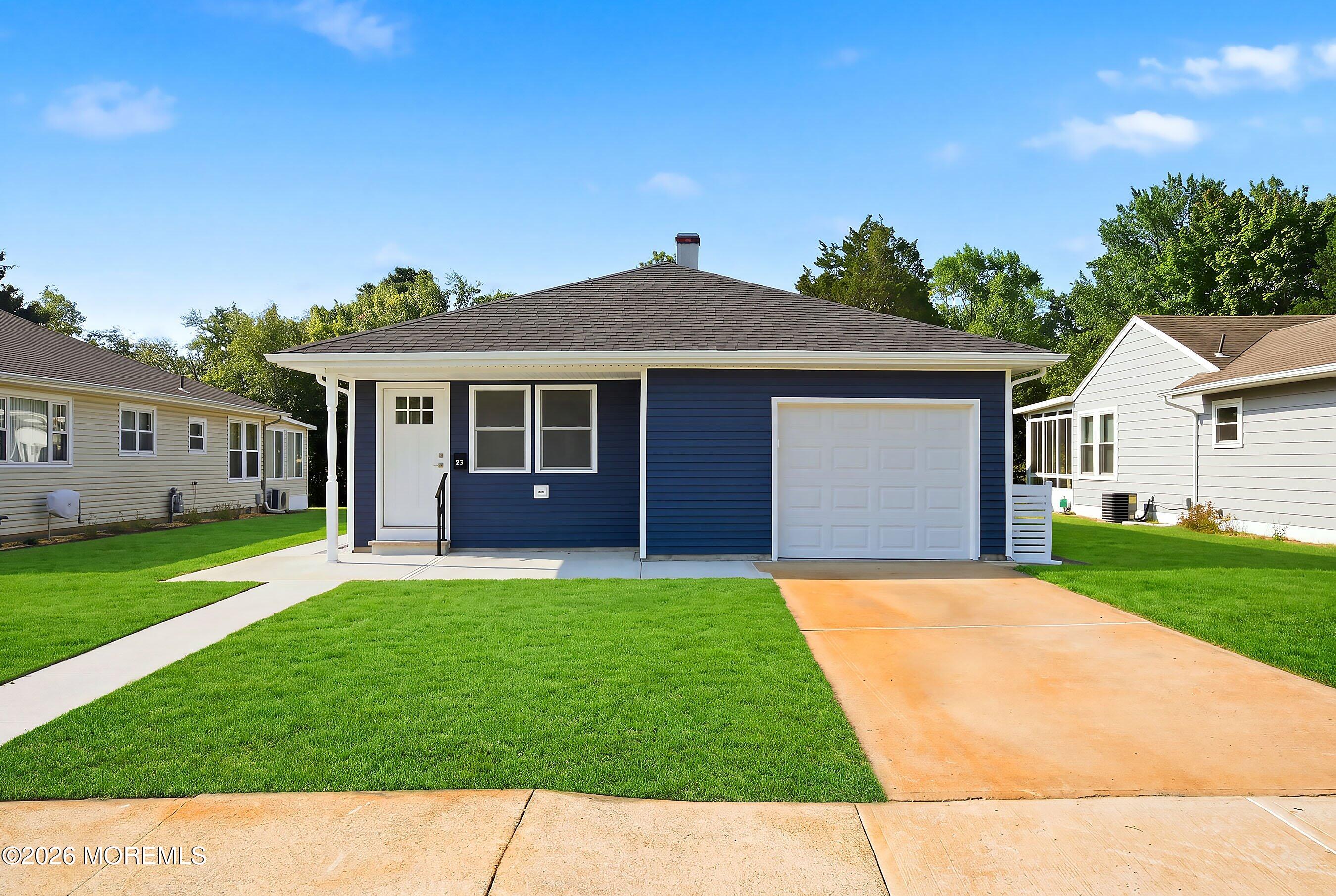 23 Barbados Drive S — photo