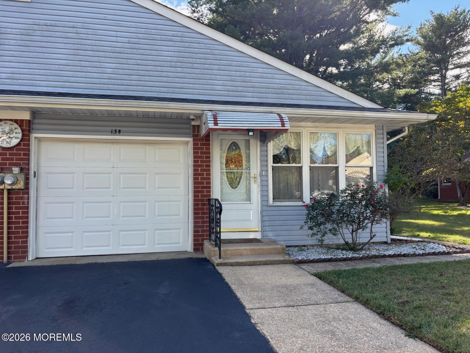 13 Wintergreen Lane B — photo