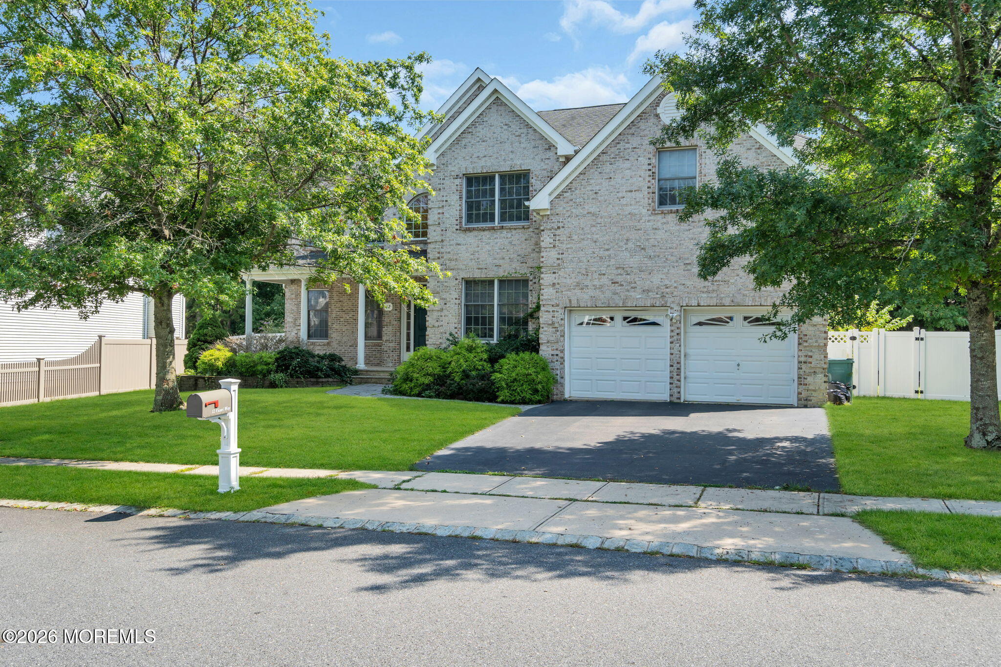 12 Vicari Way — photo