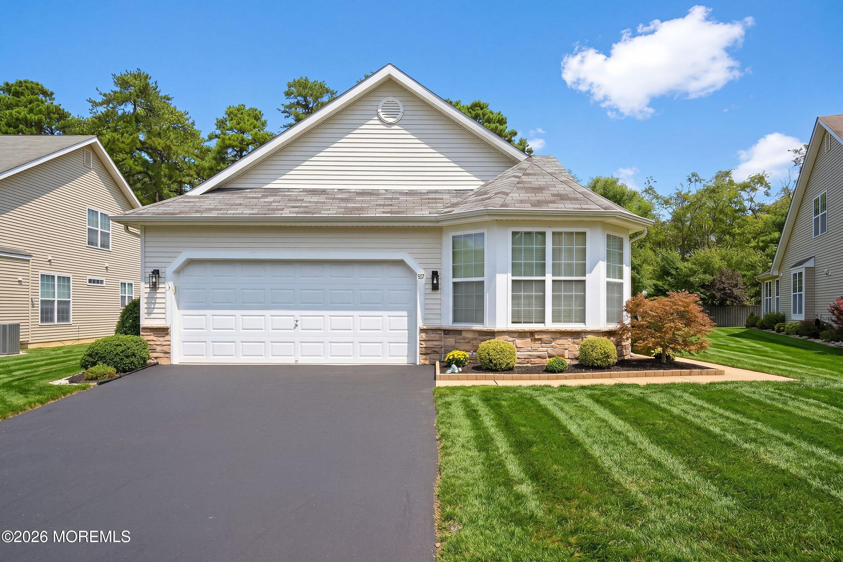607 Timberline Lane — photo