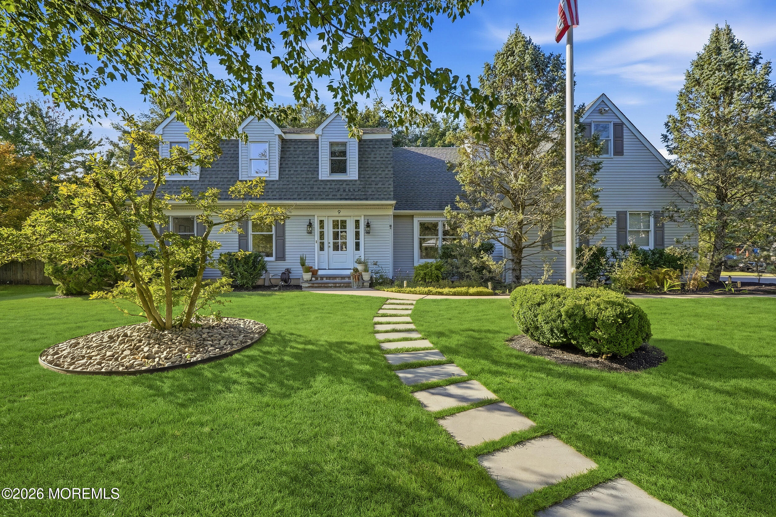 9 Lakeview Drive — photo