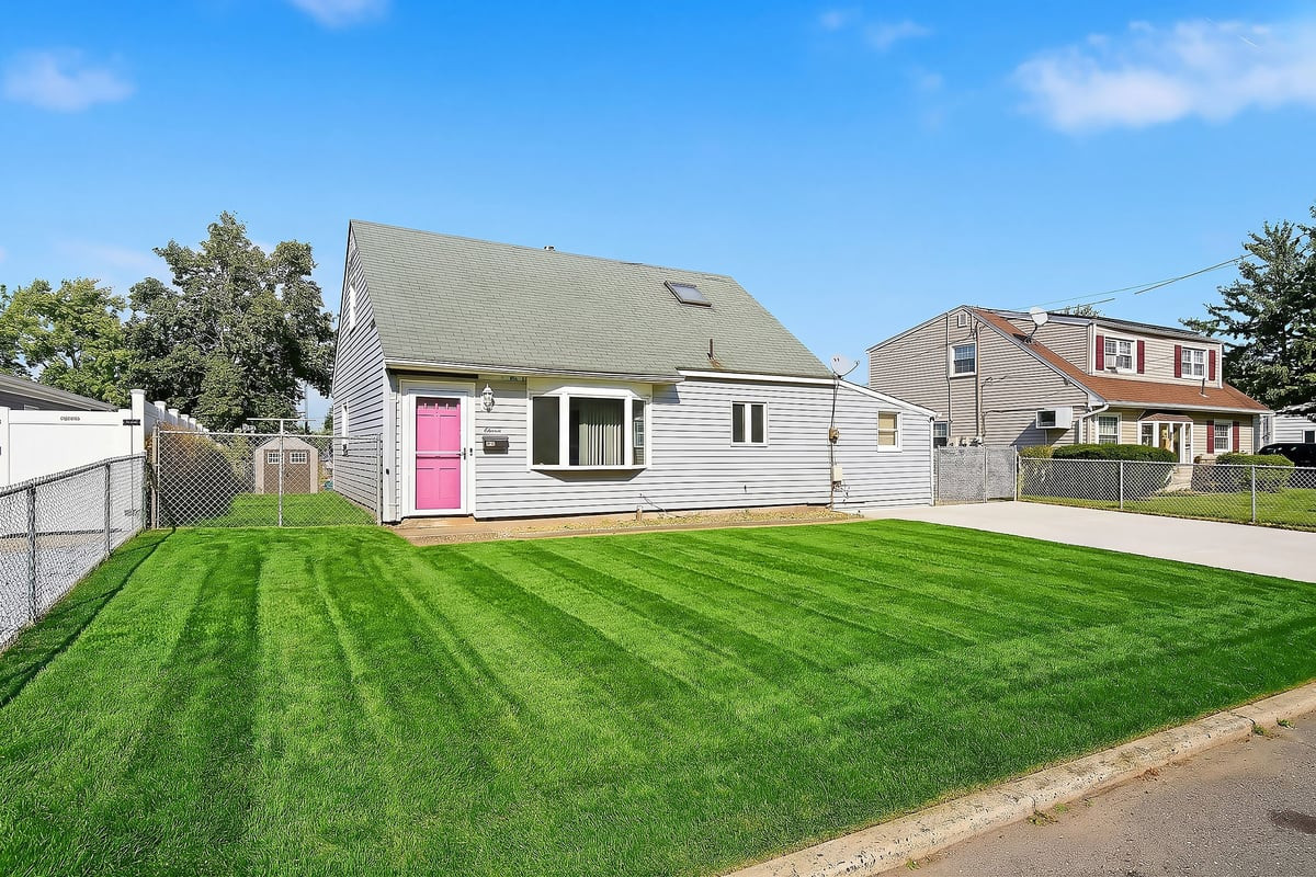 11 Kendall Drive — photo