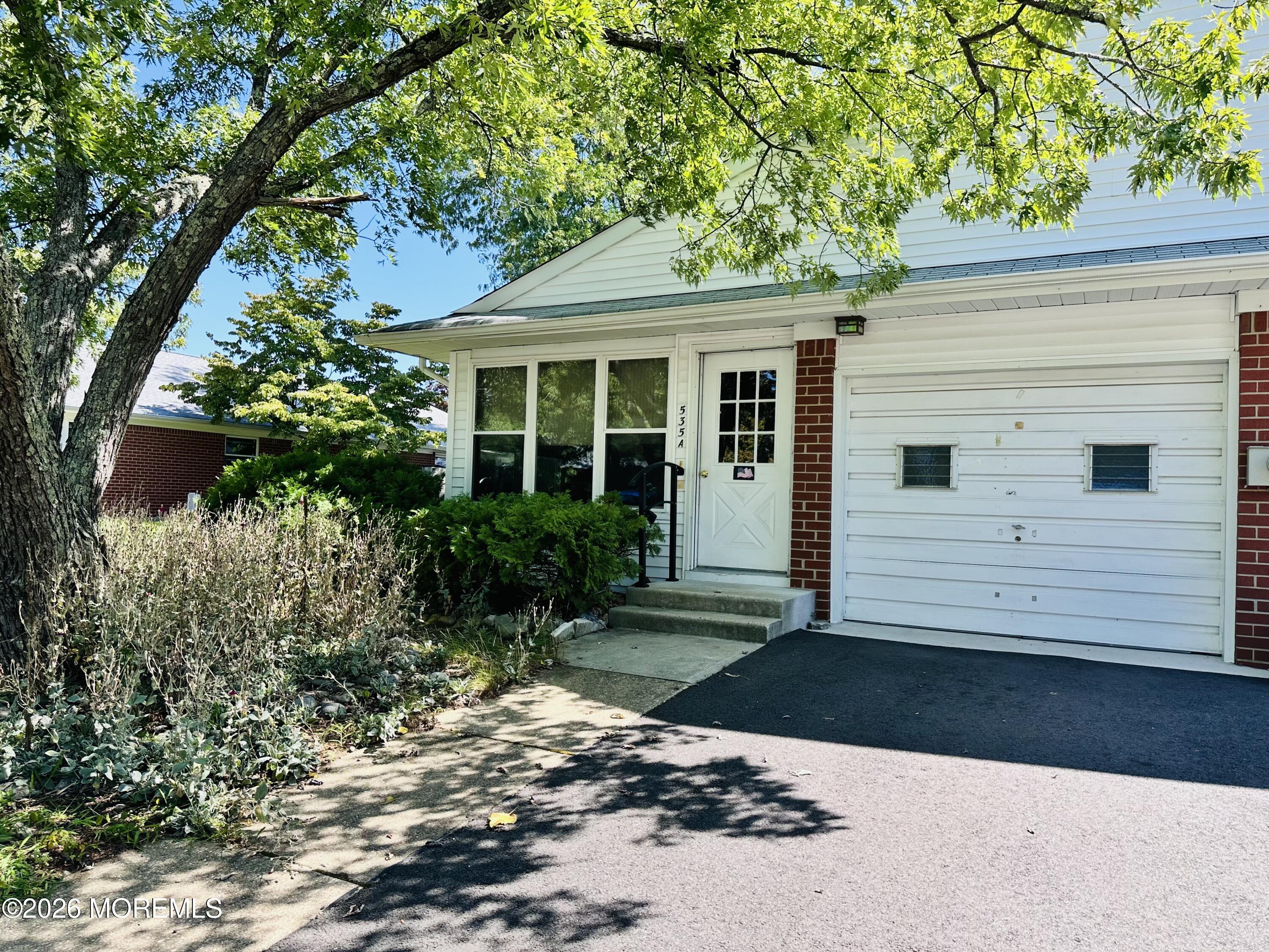 535-A Lilac Lane a — photo
