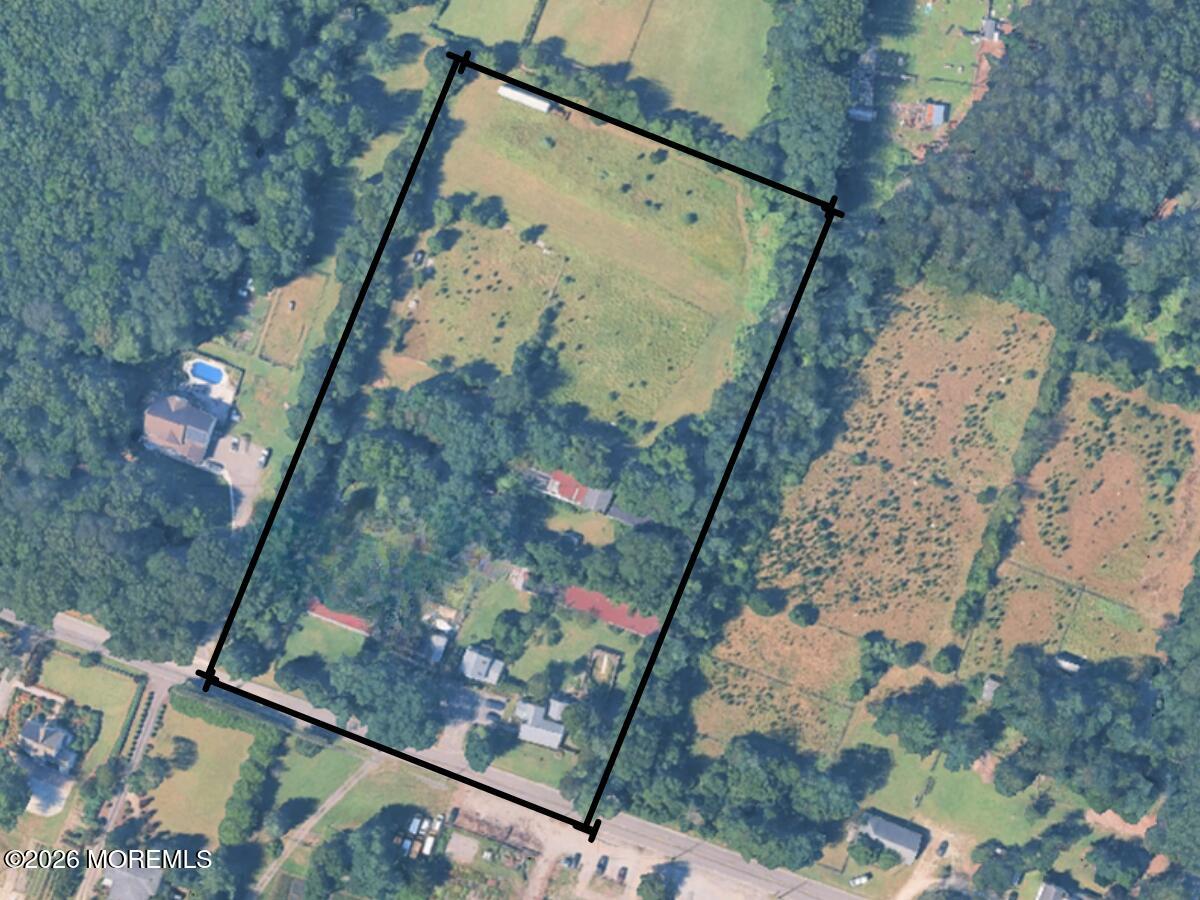 1000 Farmingdale Road — photo
