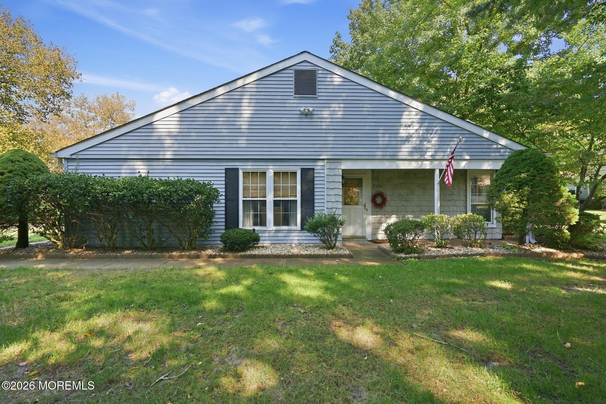 737A Chatham Lane — photo