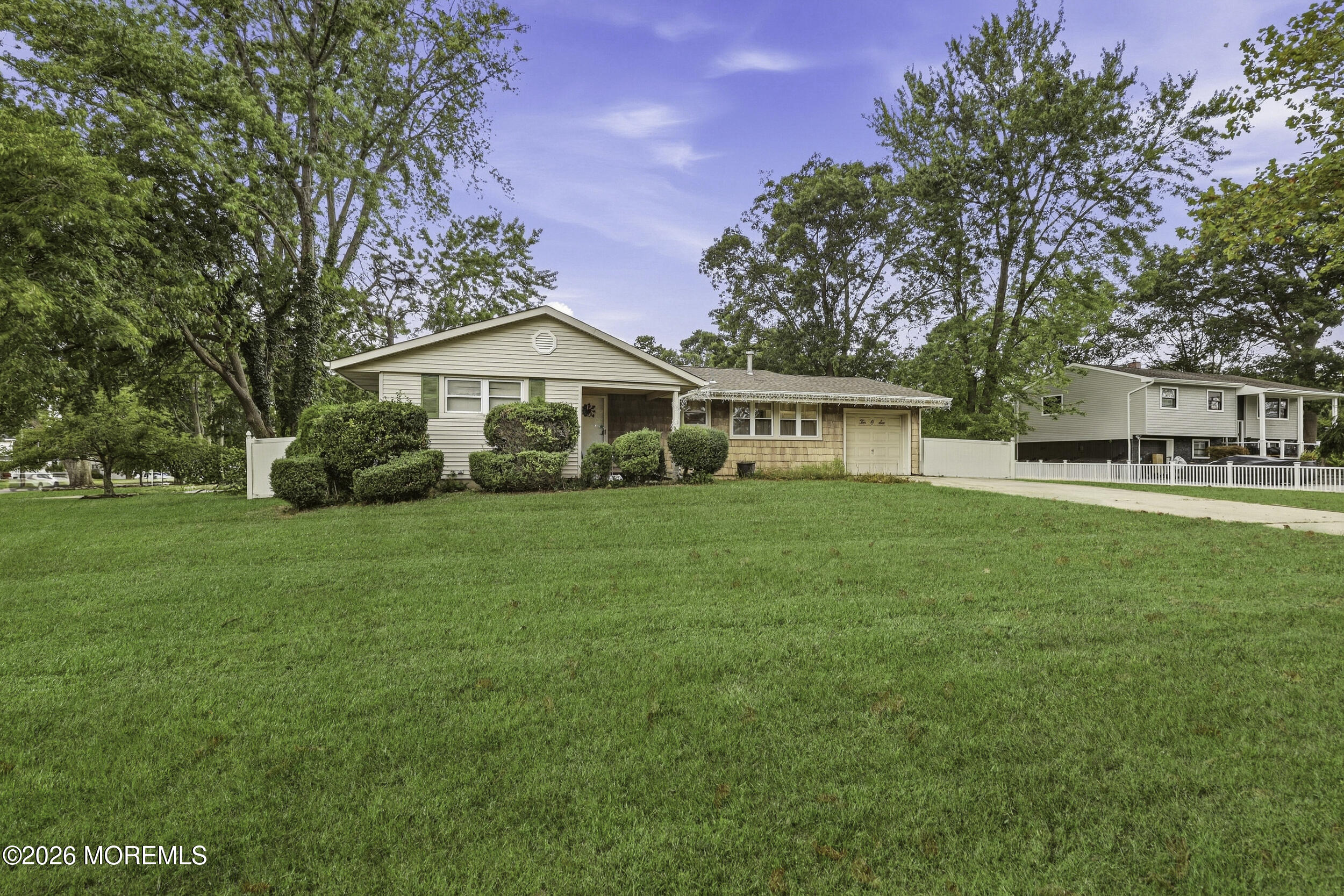 1006 Amethyst Drive — photo