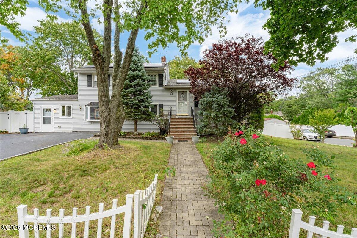 83 Walnut Avenue — photo