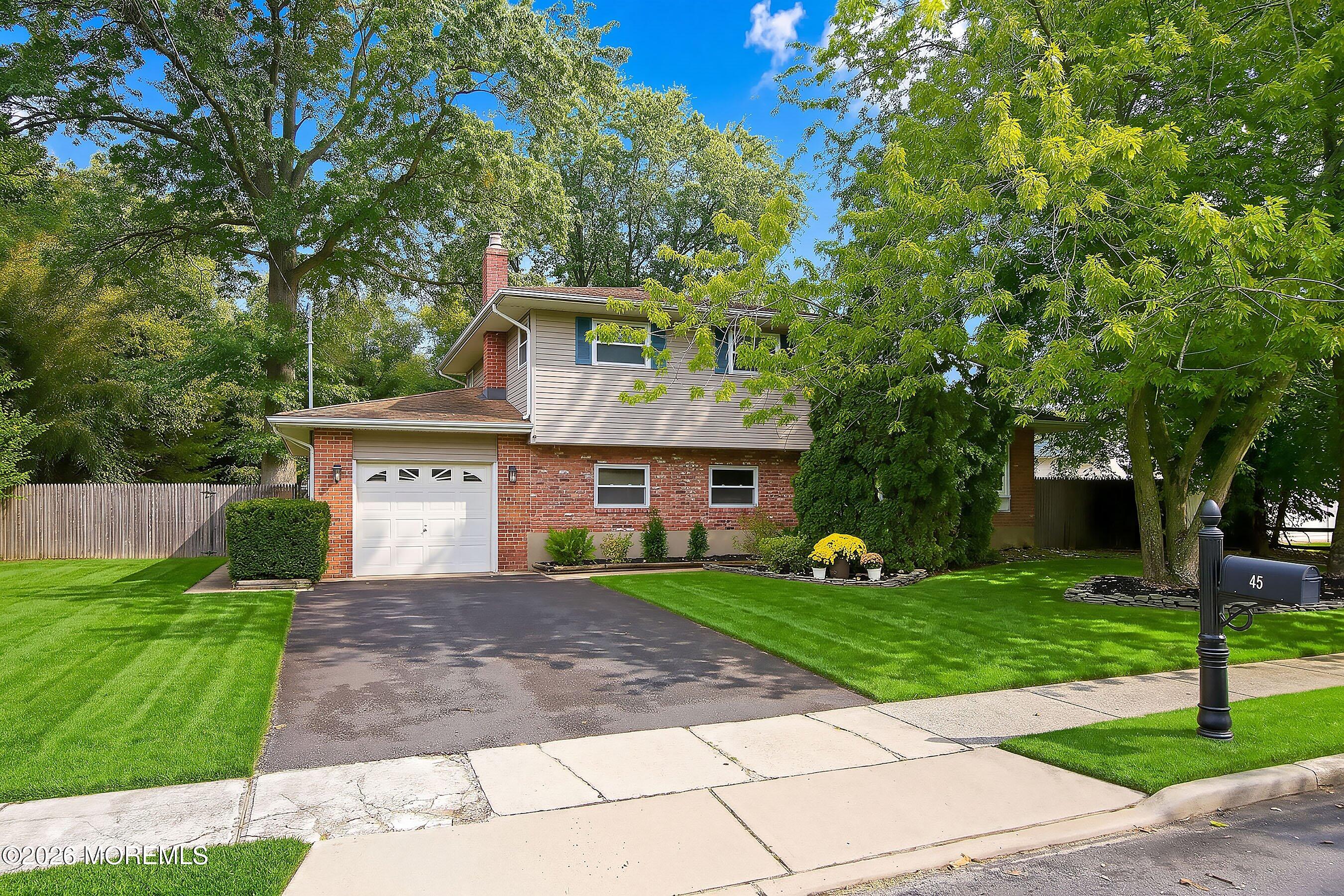 45 Oak Terrace — photo