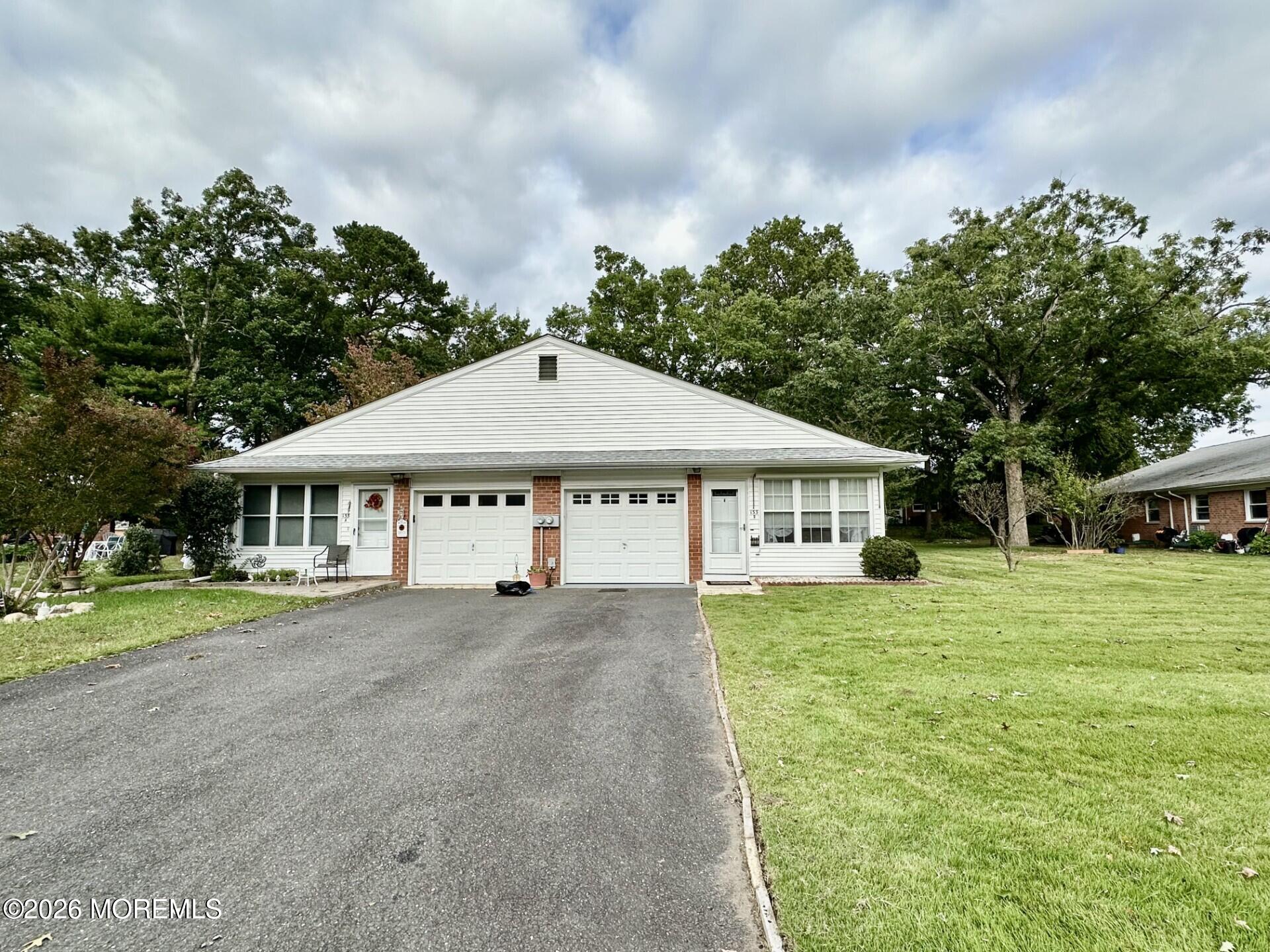 133 B Azalea Drive — photo