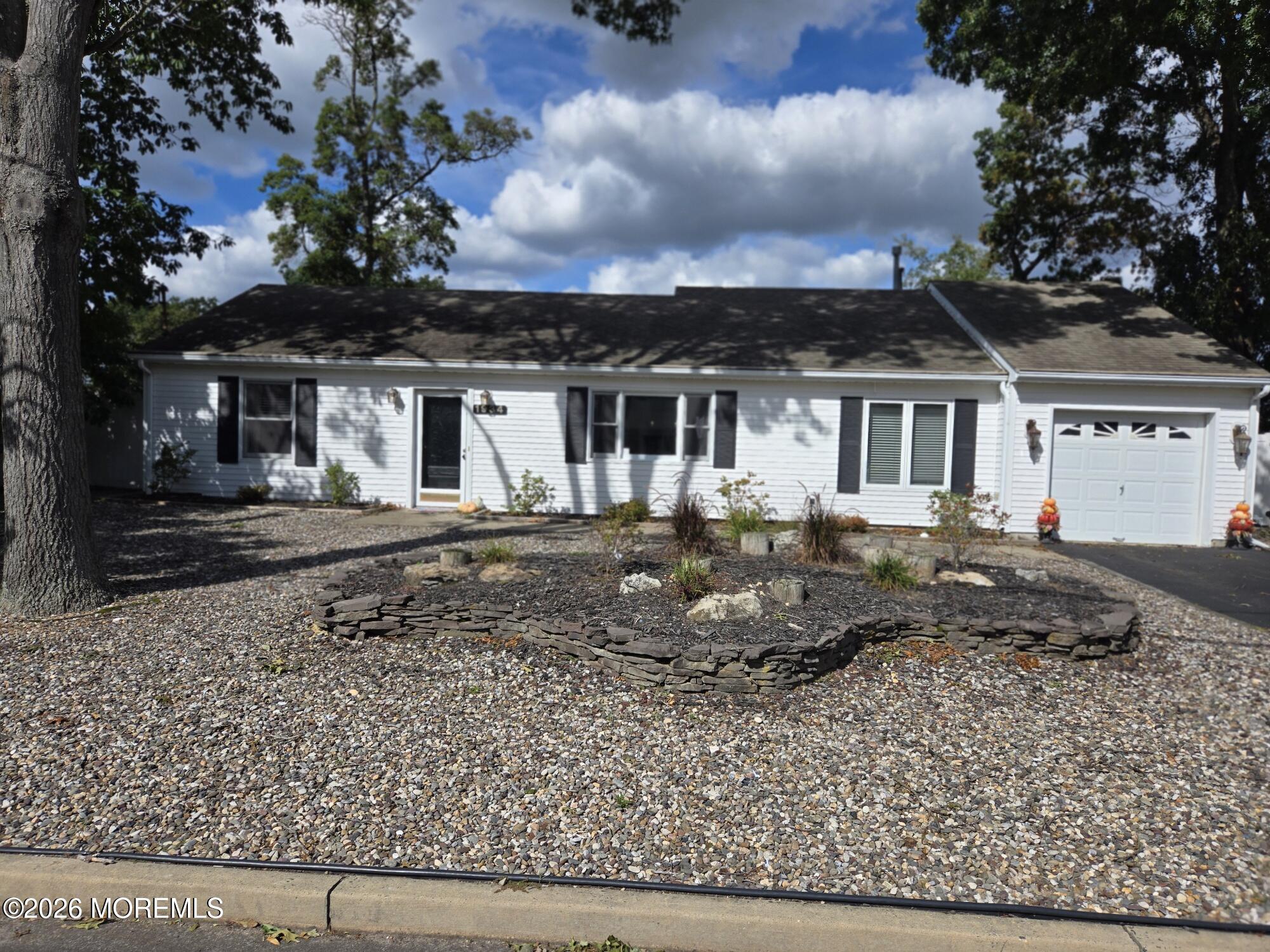 1934 Birchbark Place — photo