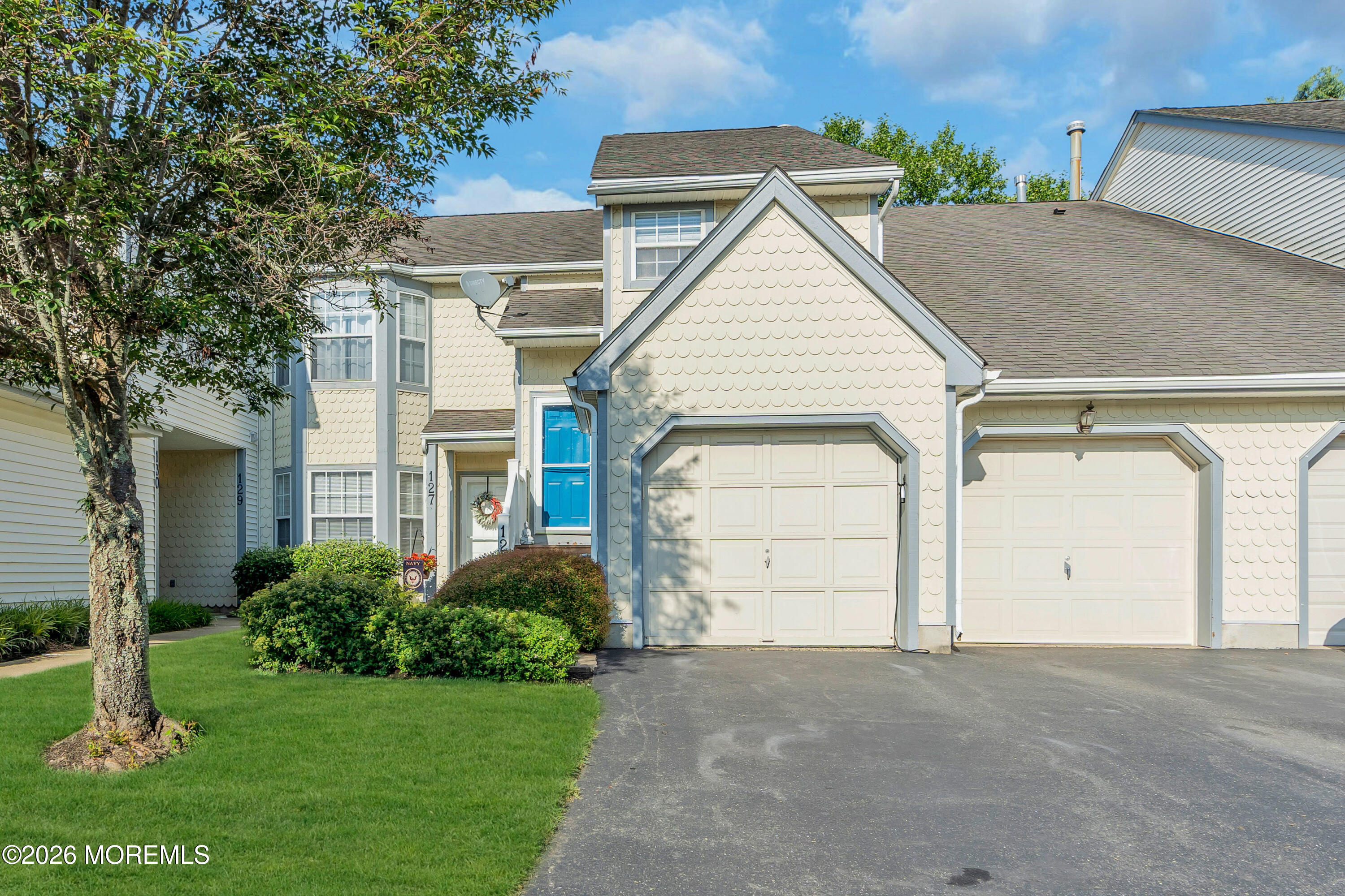 127 Evergreen Court — photo