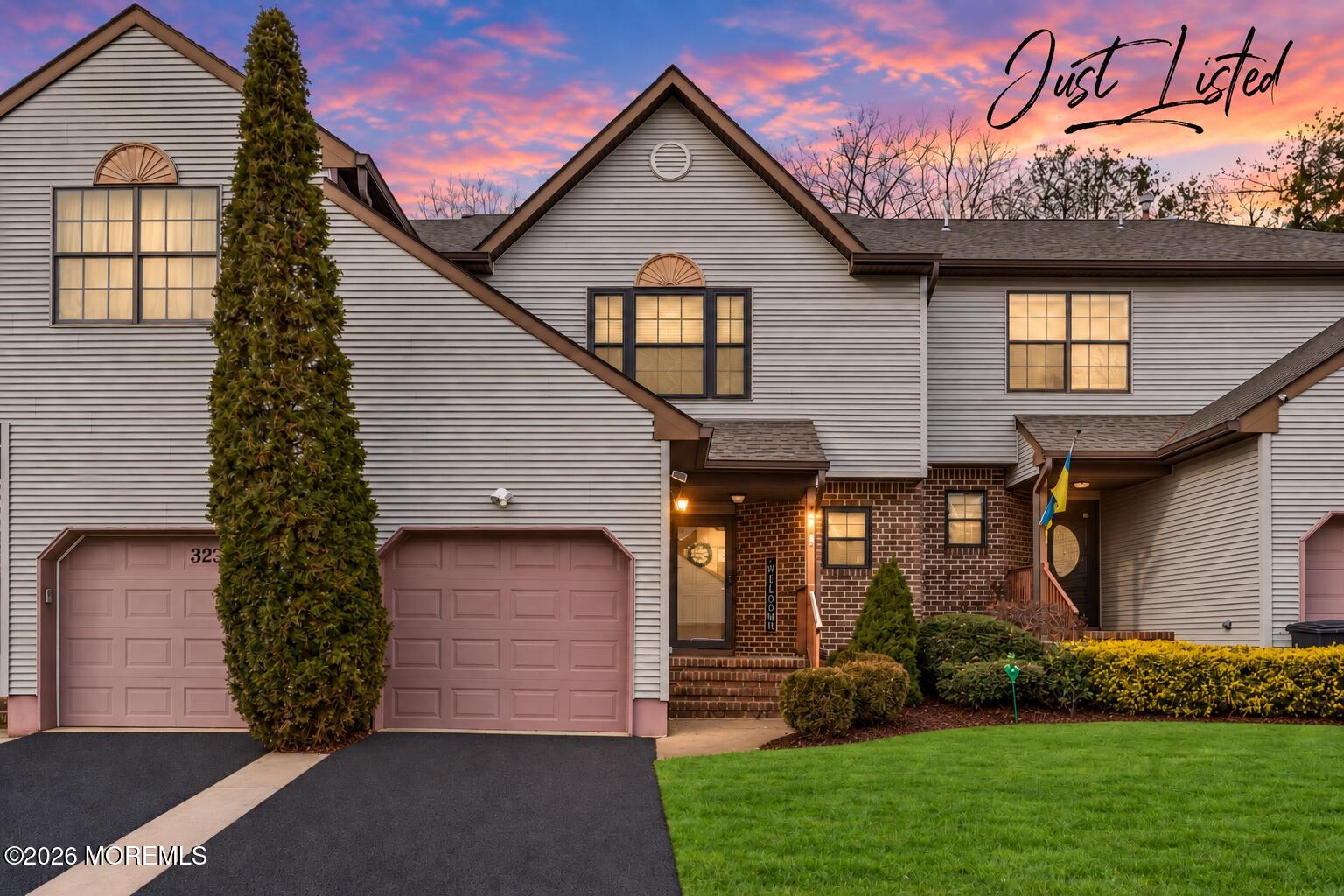 324 Oak Knoll Drive — photo