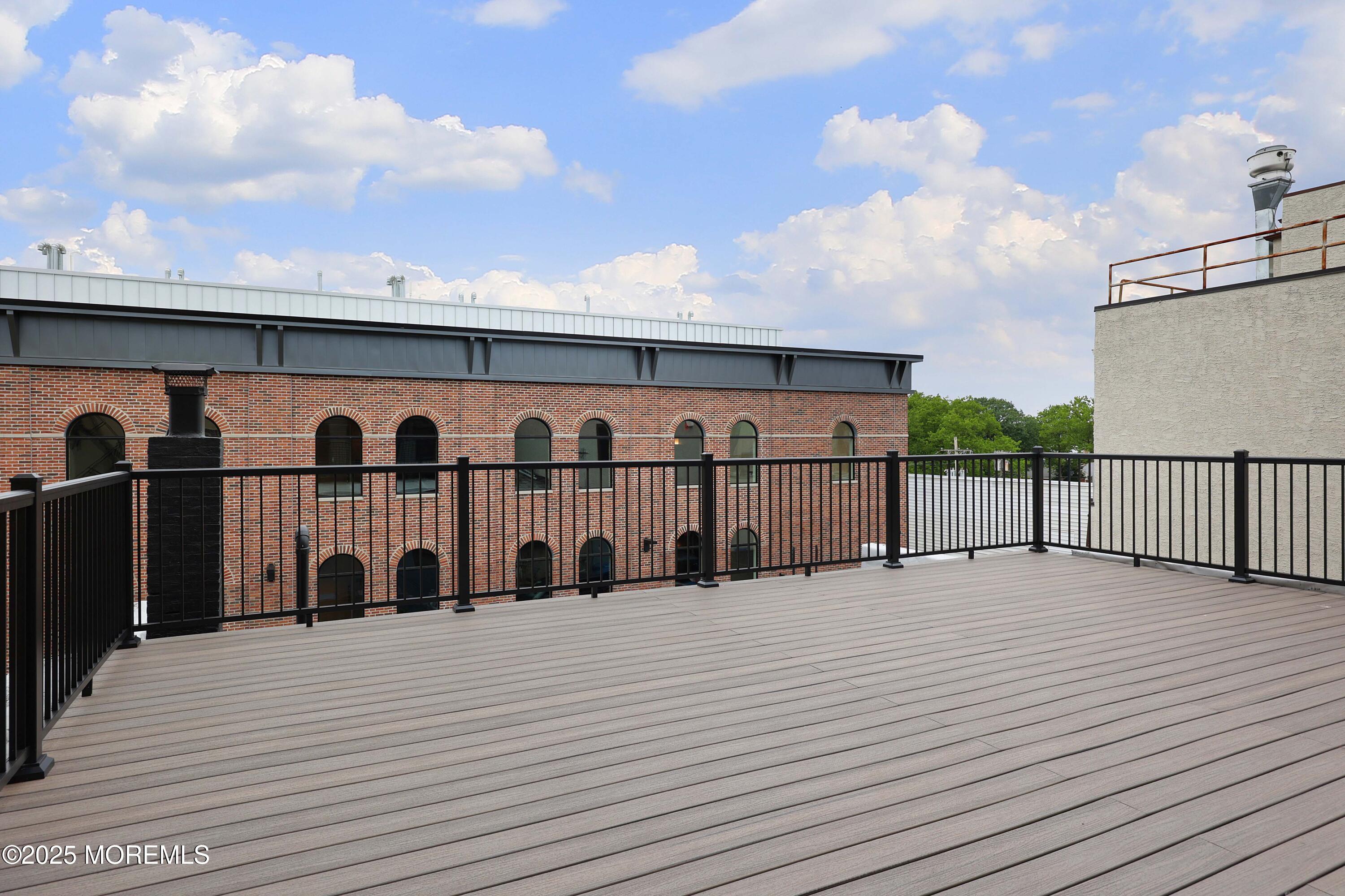 14 W Front Street 2R — photo