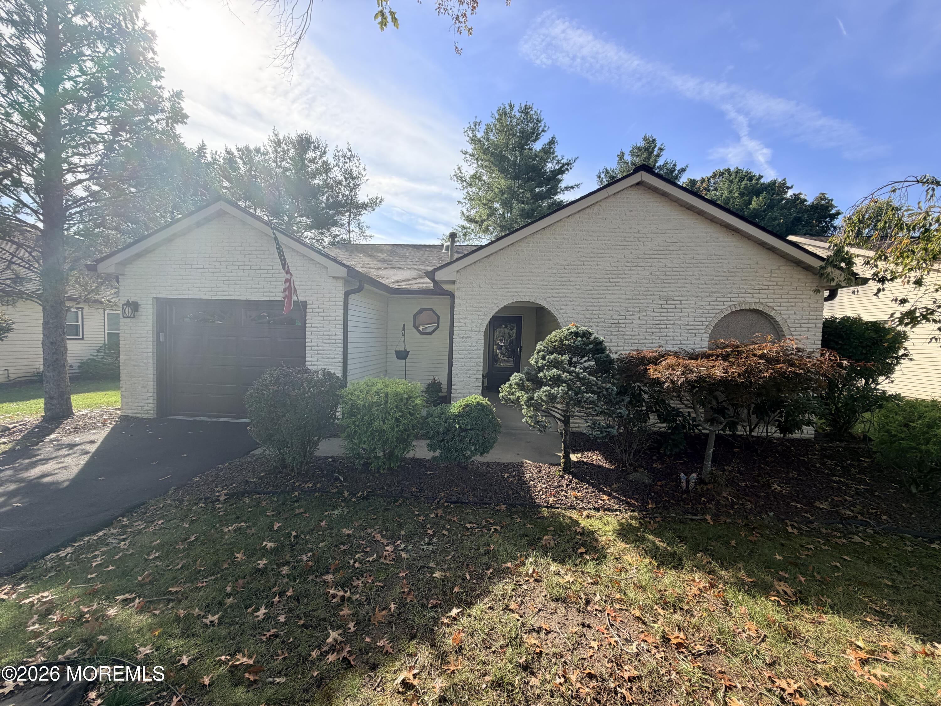 7 Hampton Drive — photo