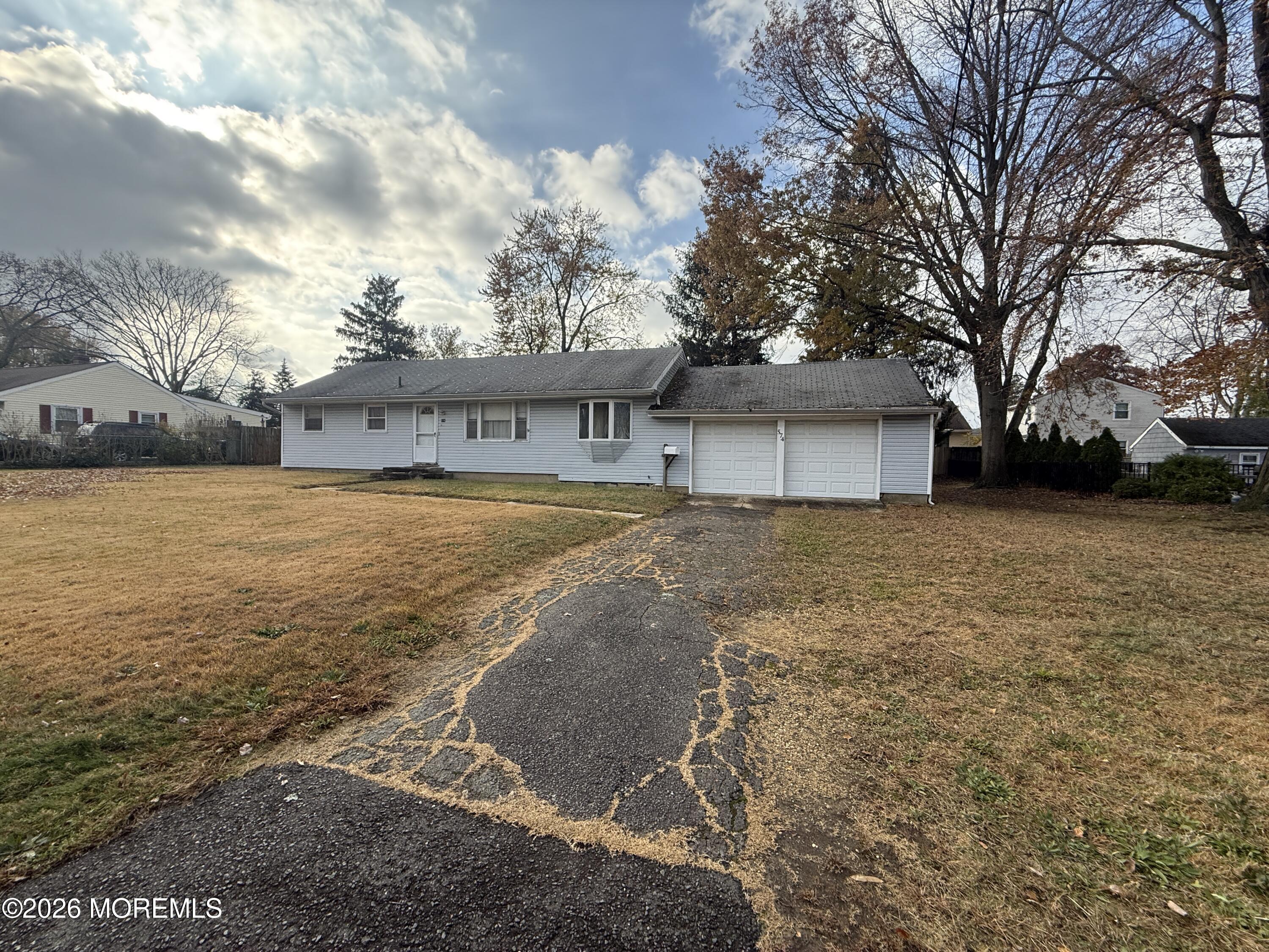 574 Hopping Road — photo