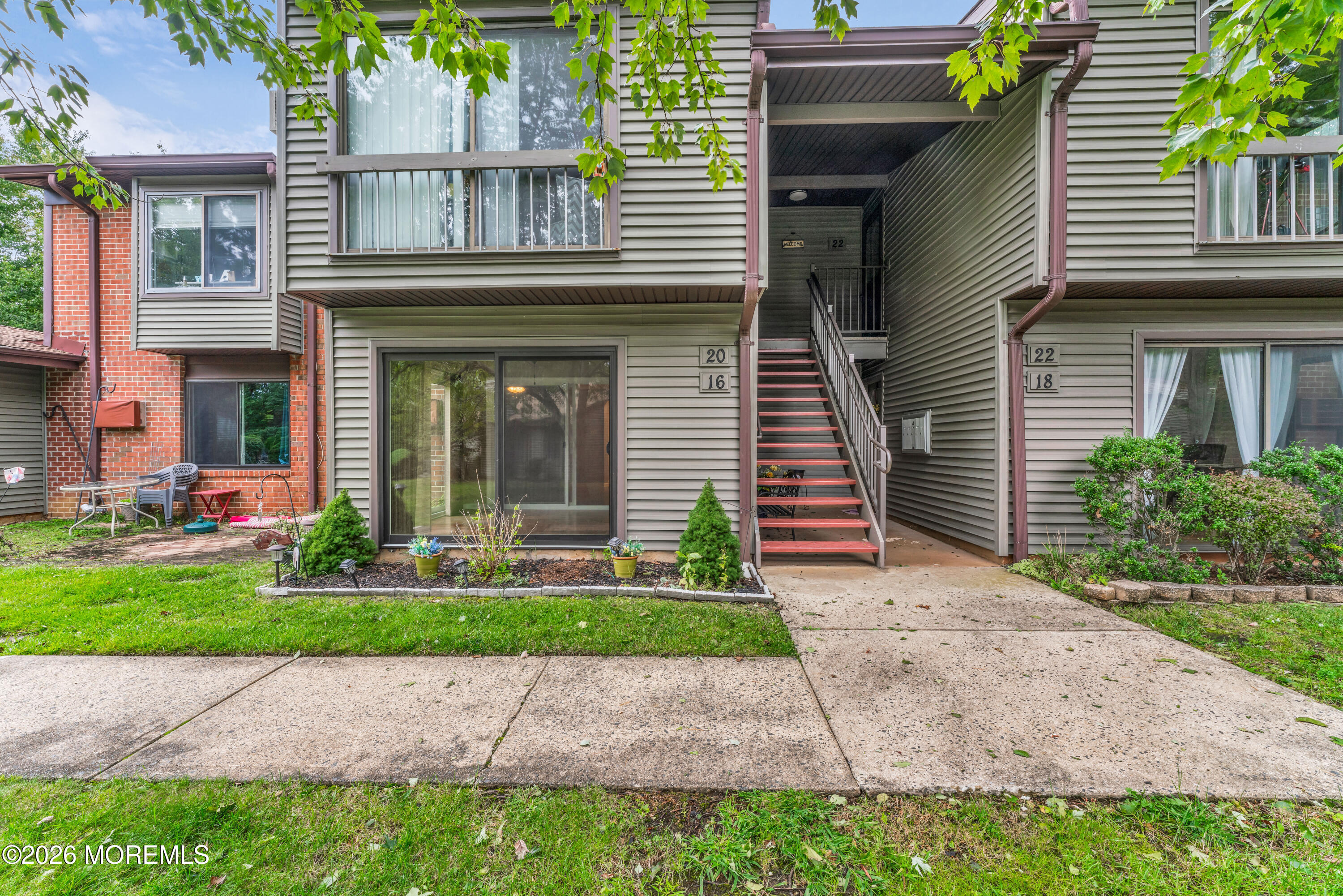 16 Medford Court — photo