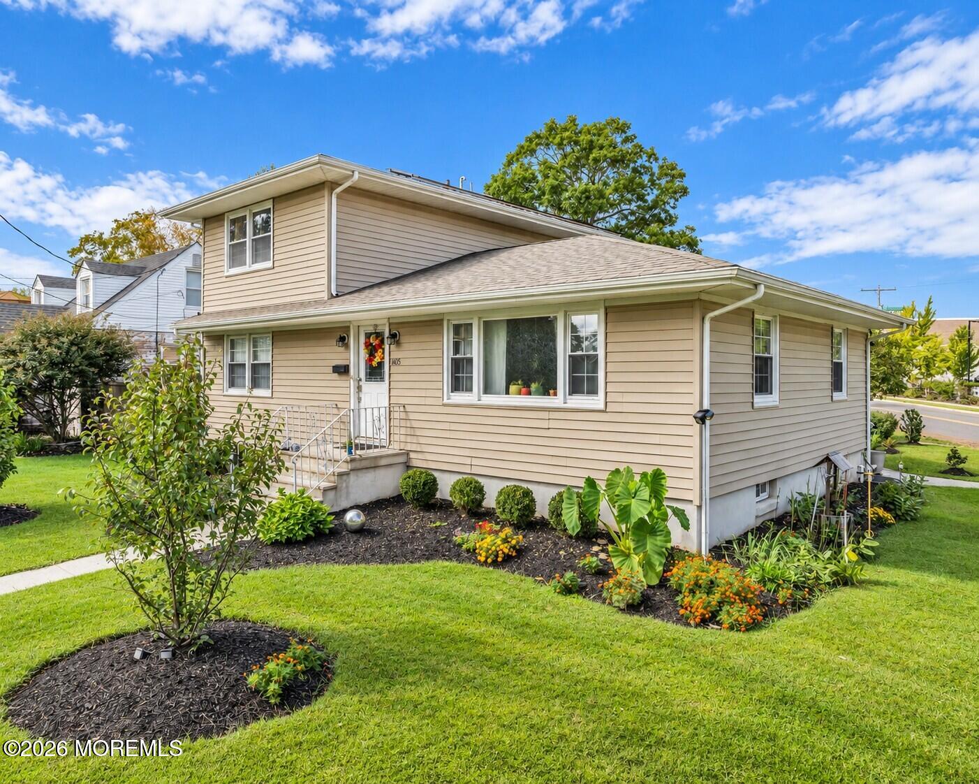 1405 Logan Road — photo