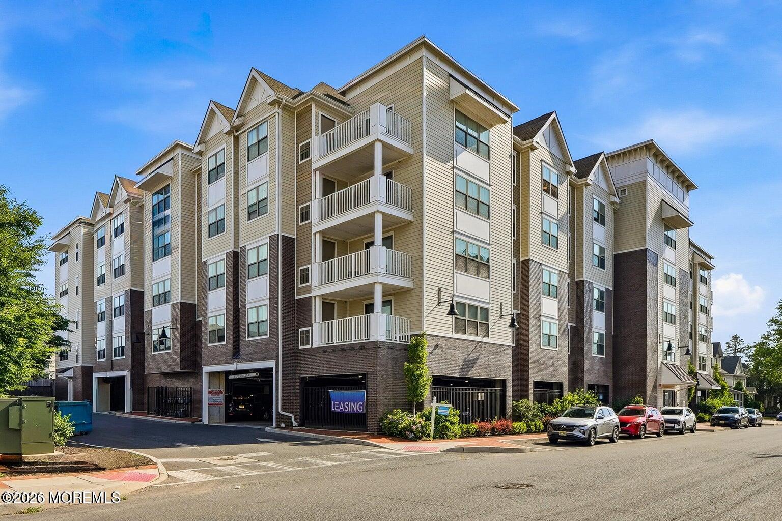 165 Pavilion Avenue 410 — photo