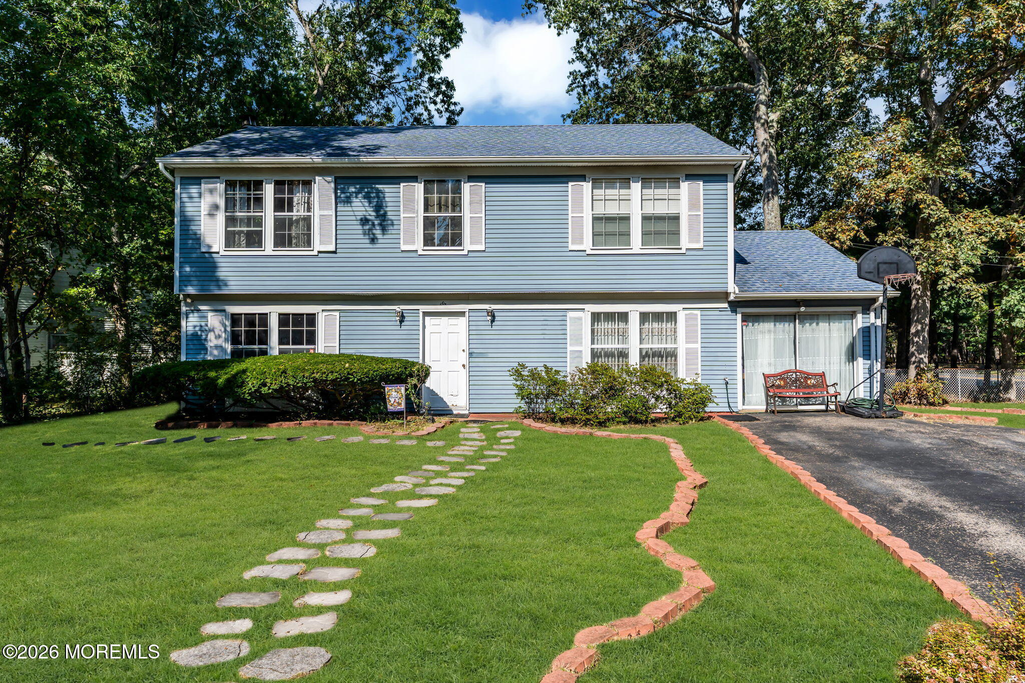6 Riverwood Court — photo