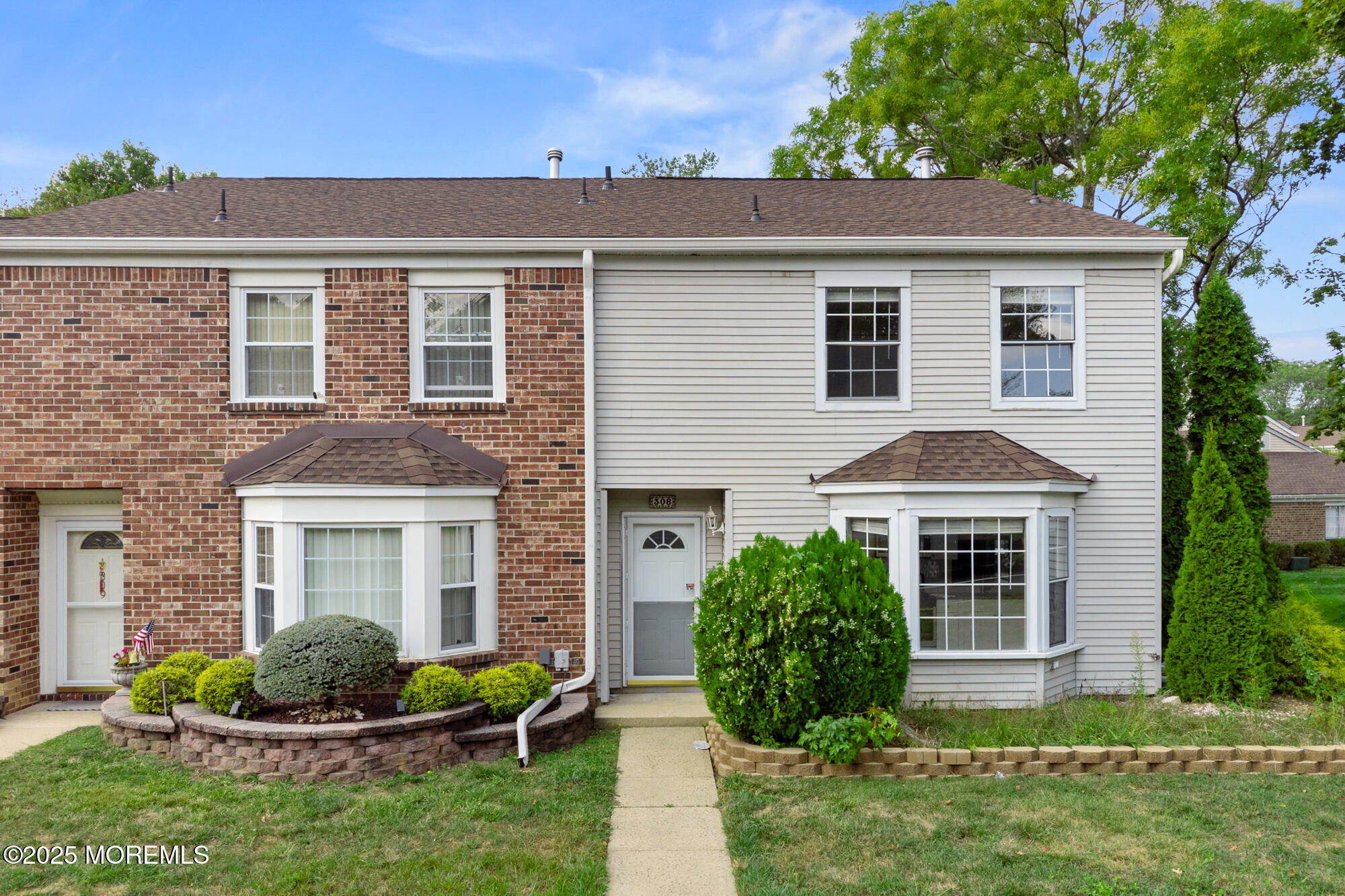 308 Pewter Court — photo