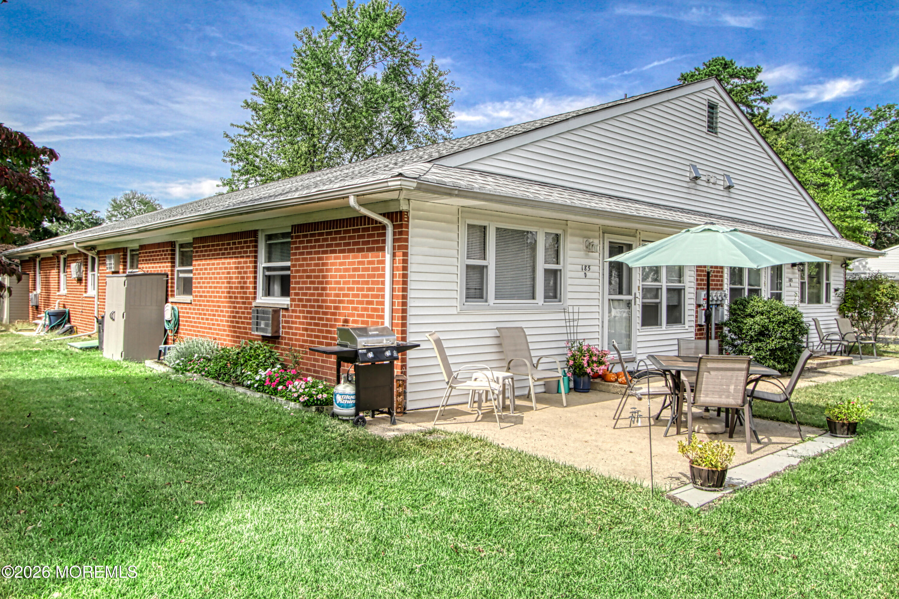 185 D Laurel Place — photo