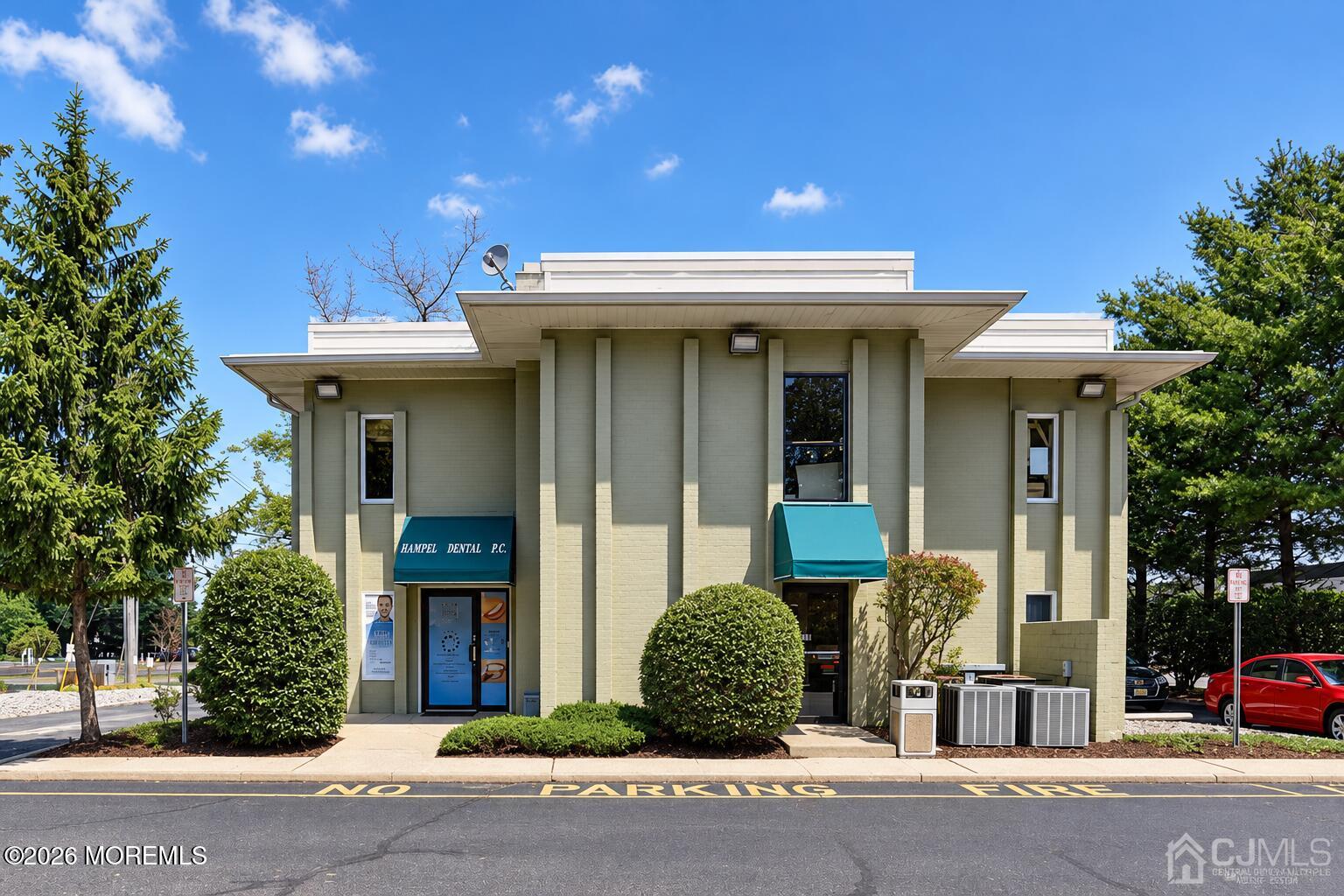2515 Highway 516 — photo