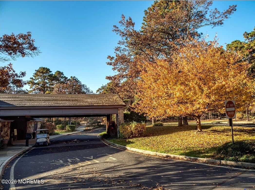 1520 Burr Oak Road — photo