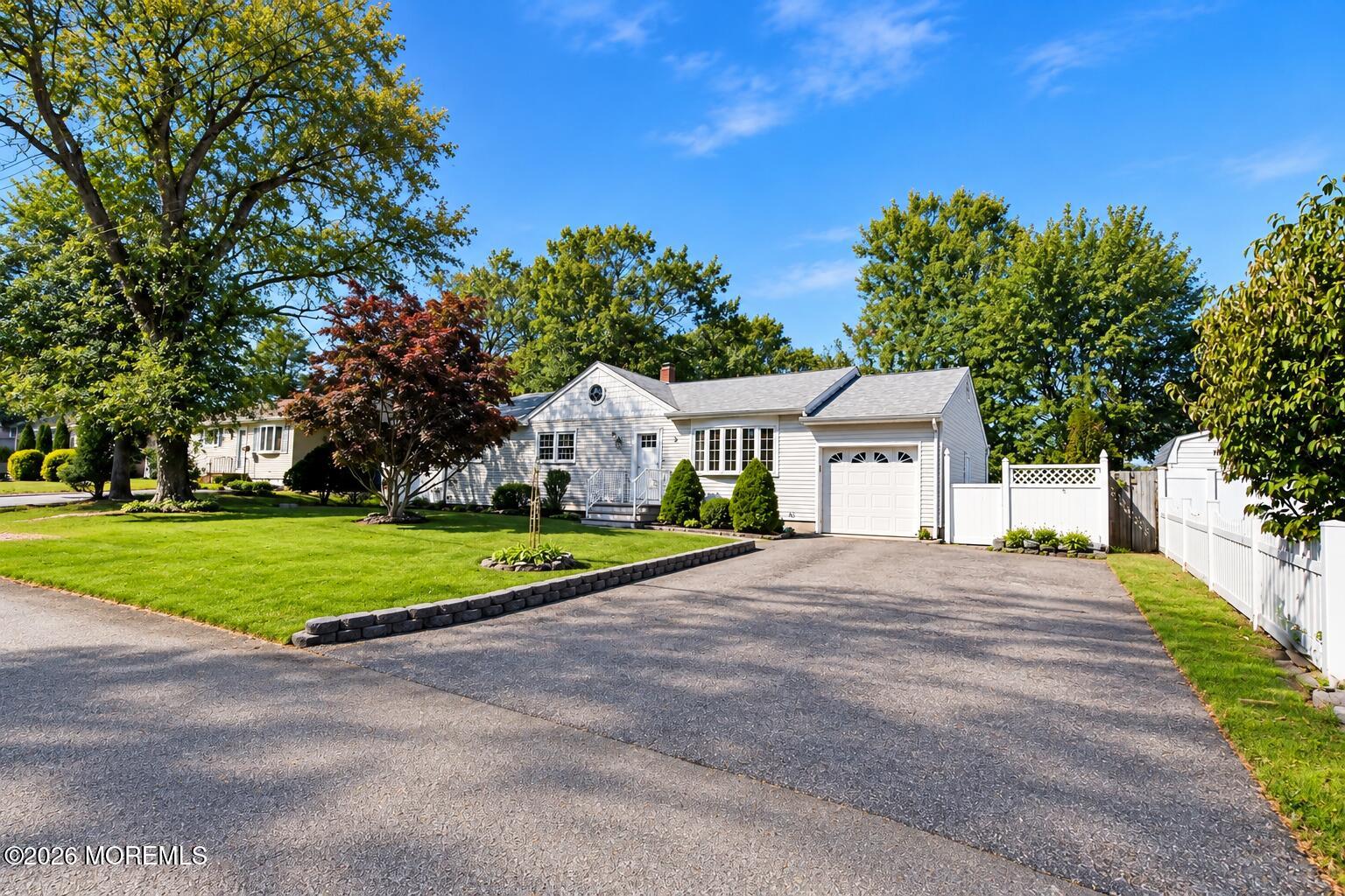 9 Arbor Drive — photo