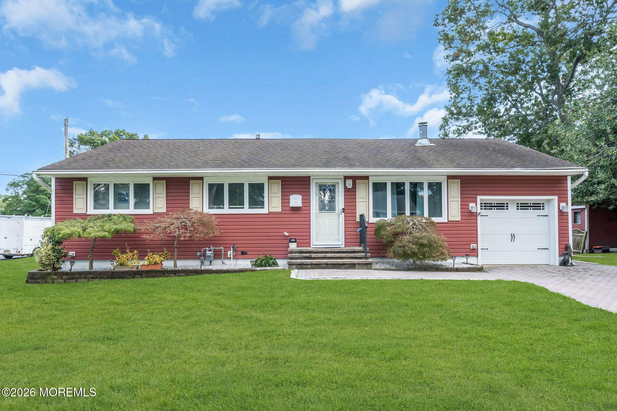 102 Nottingham Drive — photo