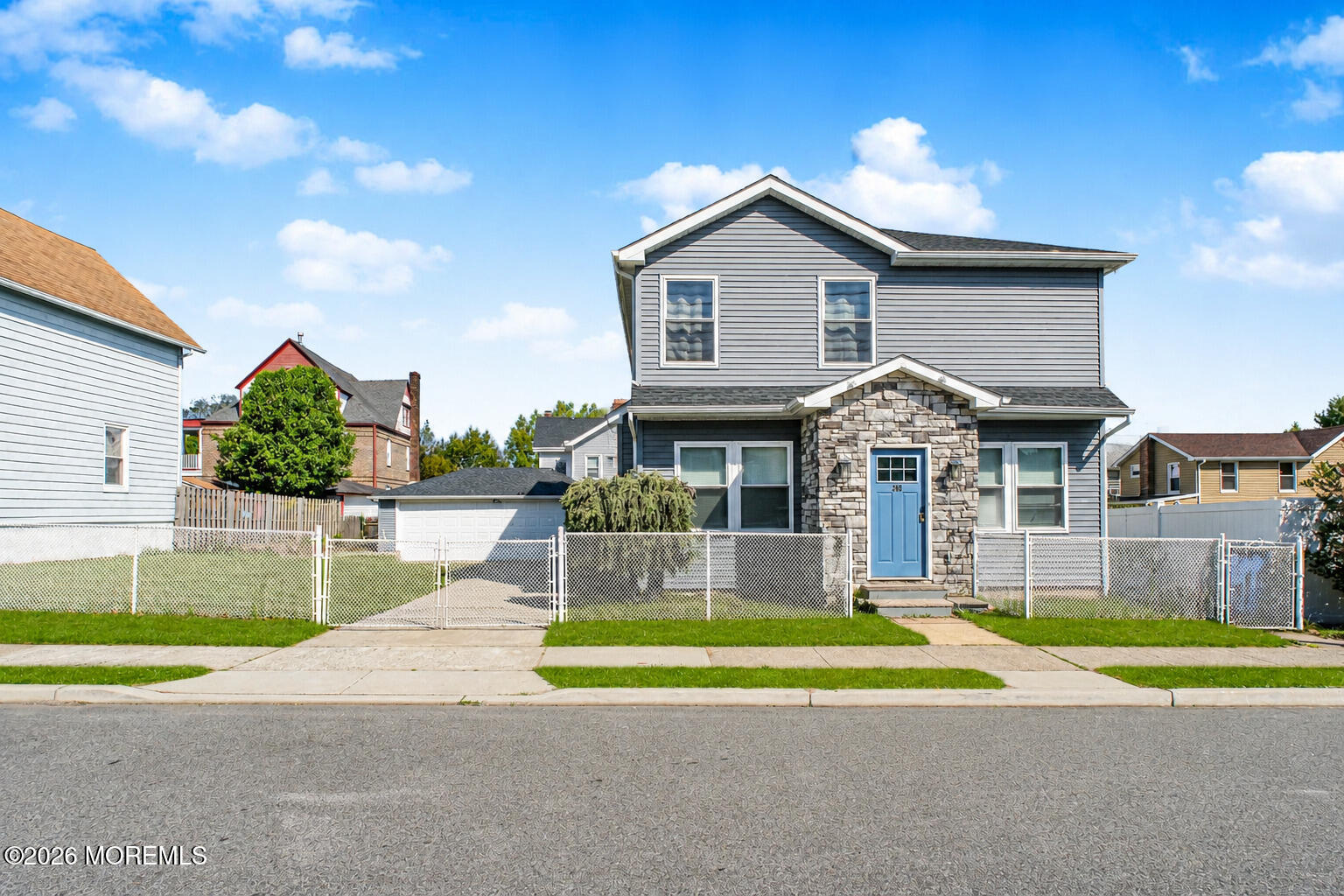 208 Catherine Street — photo