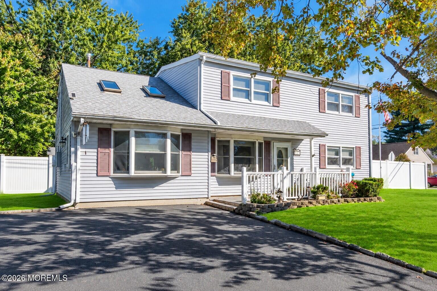 15 Hemingway Drive — photo