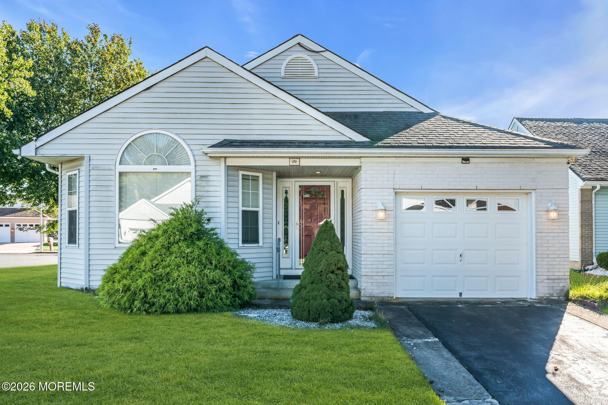132 Chesterfield Lane — photo