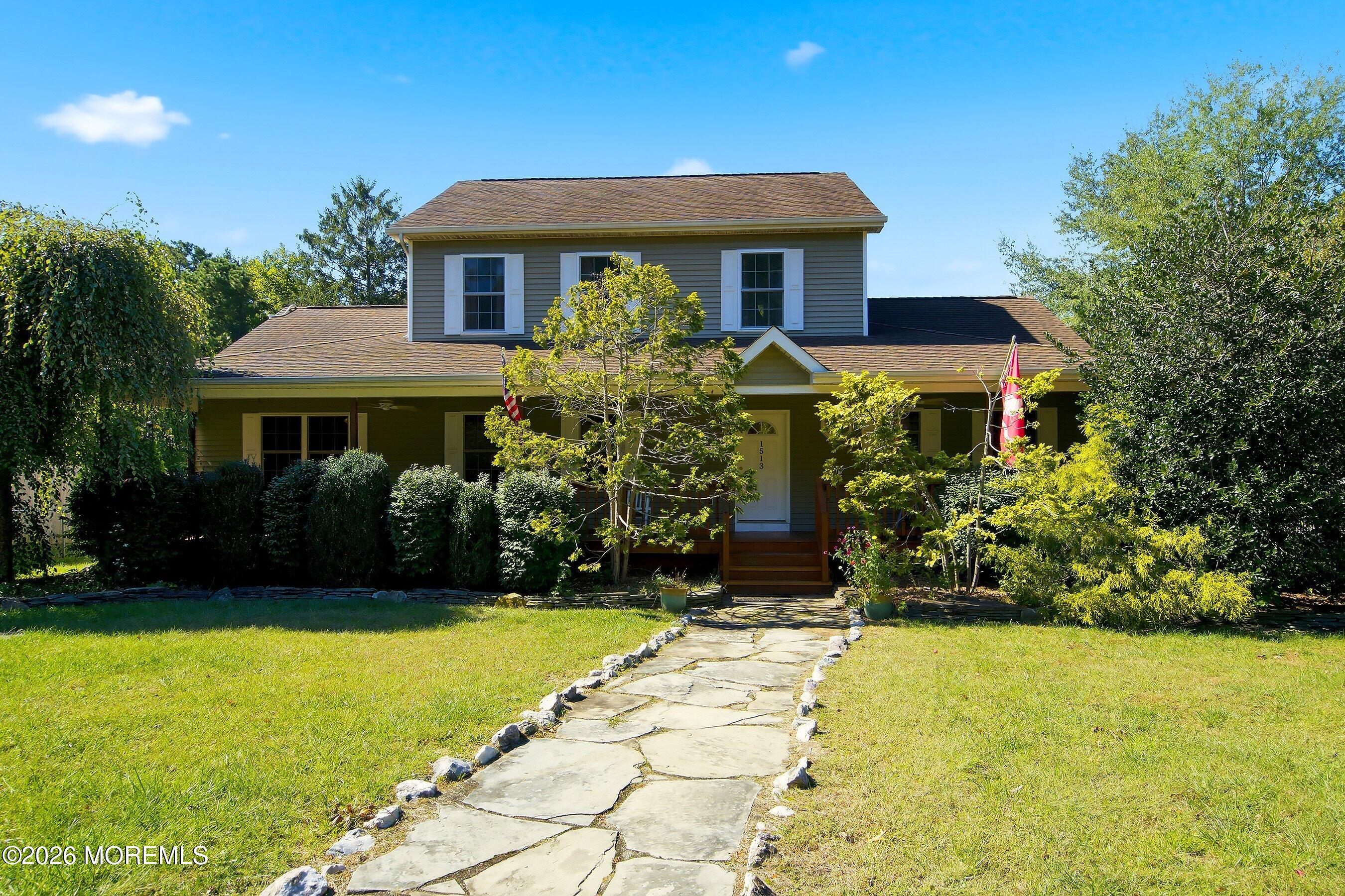 1513 Oakdale Street — photo
