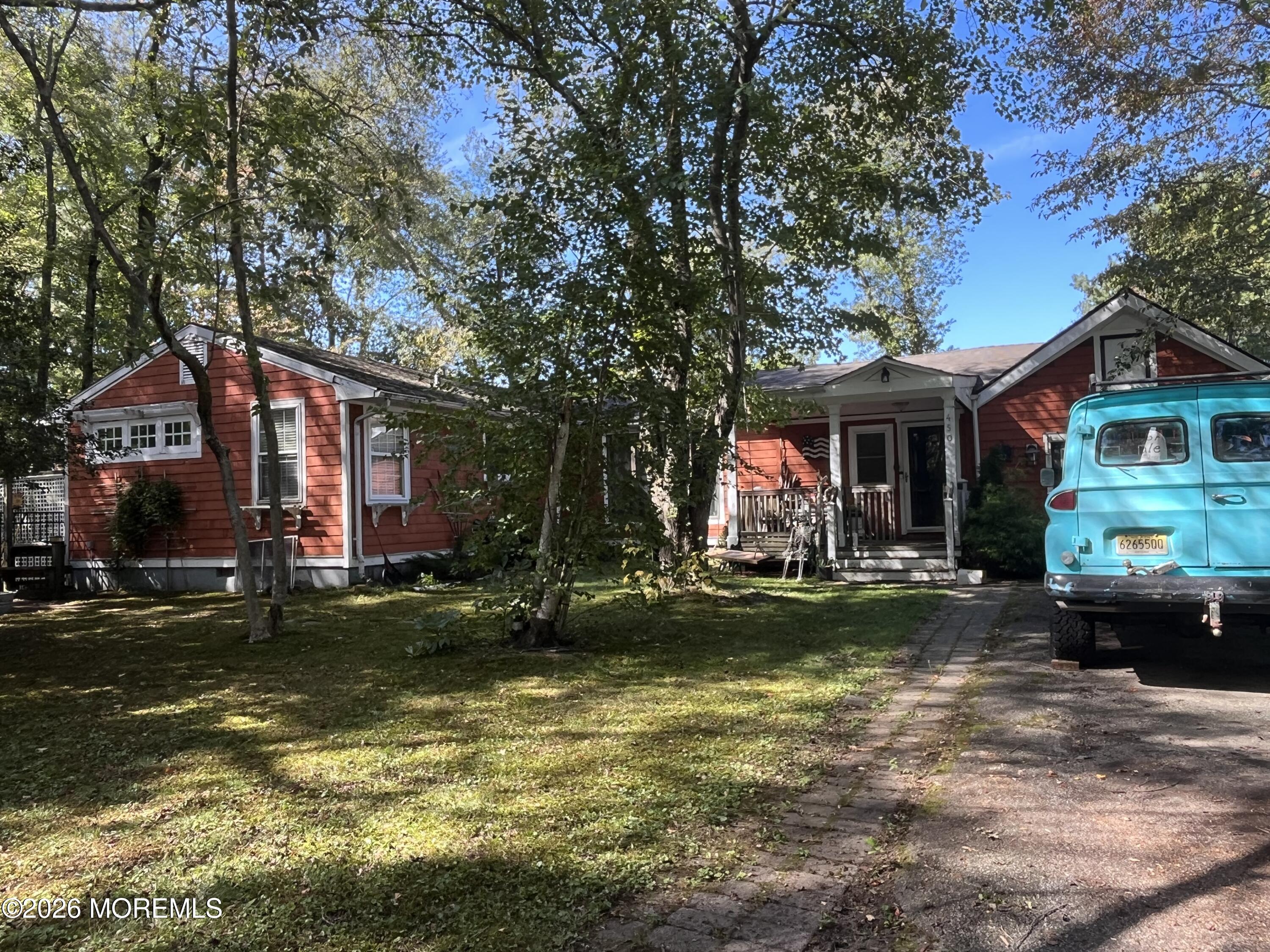 450 Godfrey Lake Drive — photo