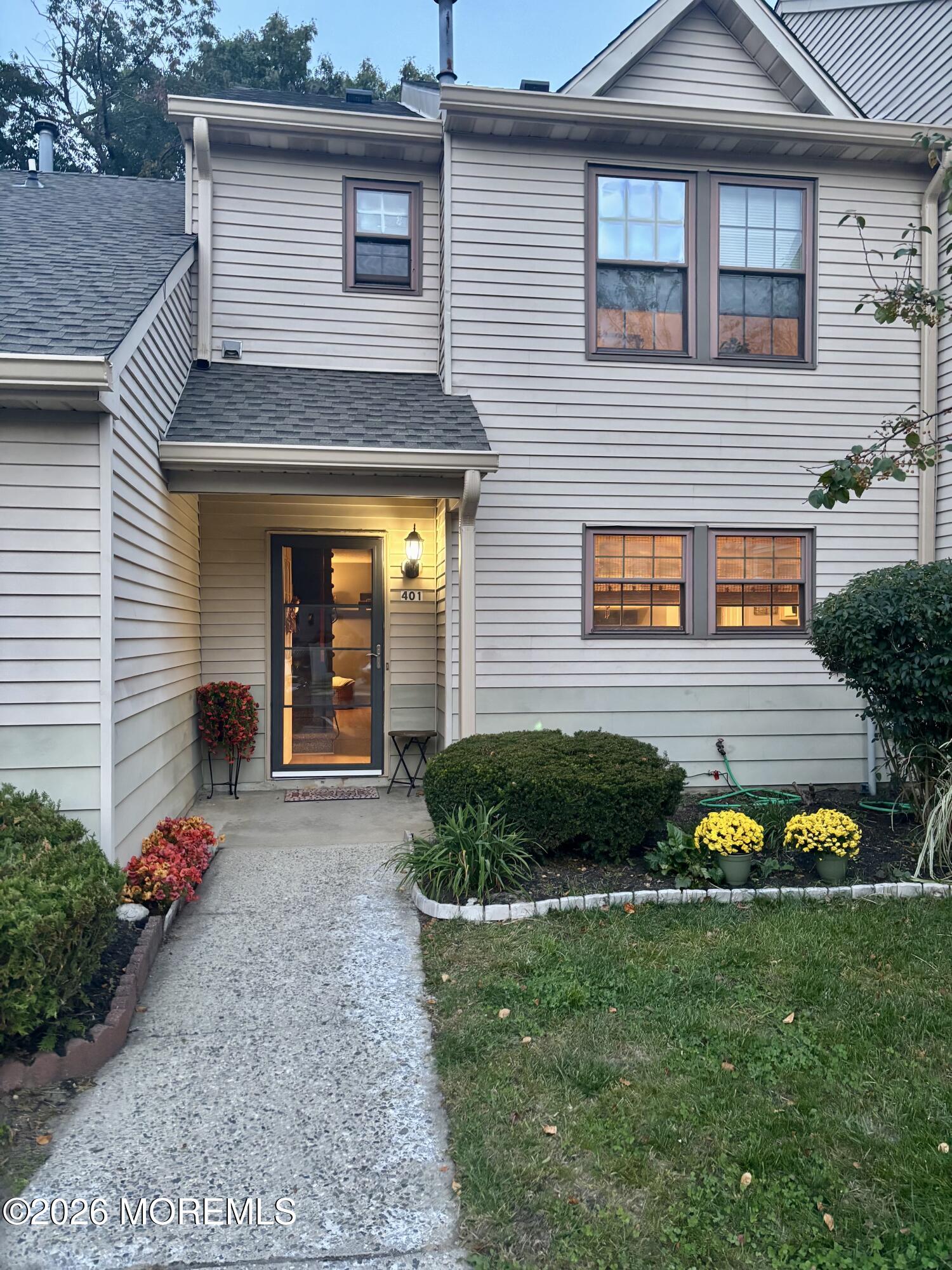 401 Geranium Court — photo