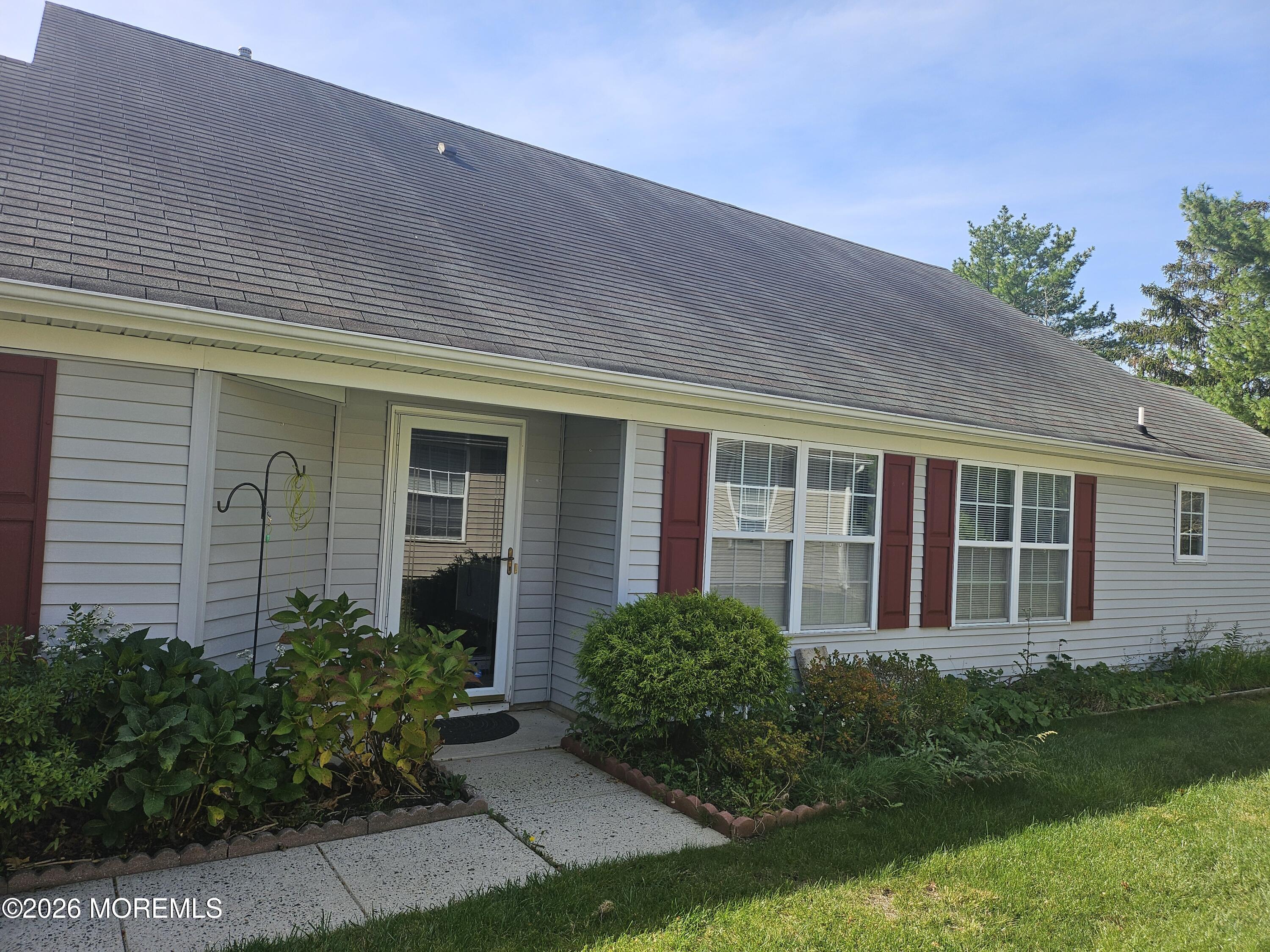 6 Rosewood Drive — photo