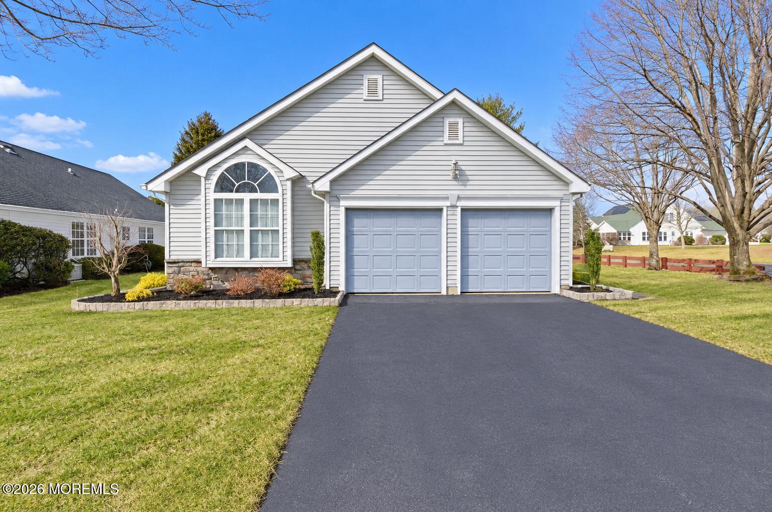 2688 Lancaster Lane — photo