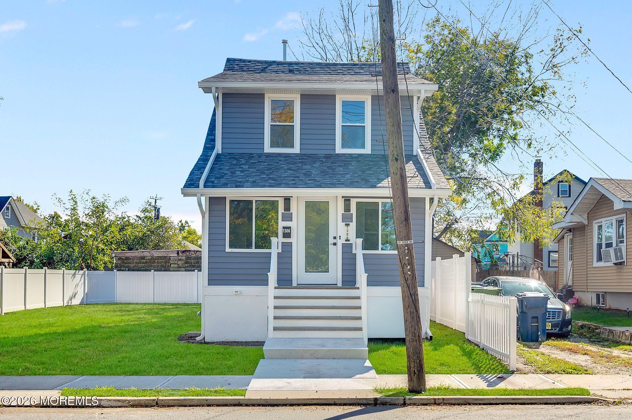 1306 11th Avenue — photo