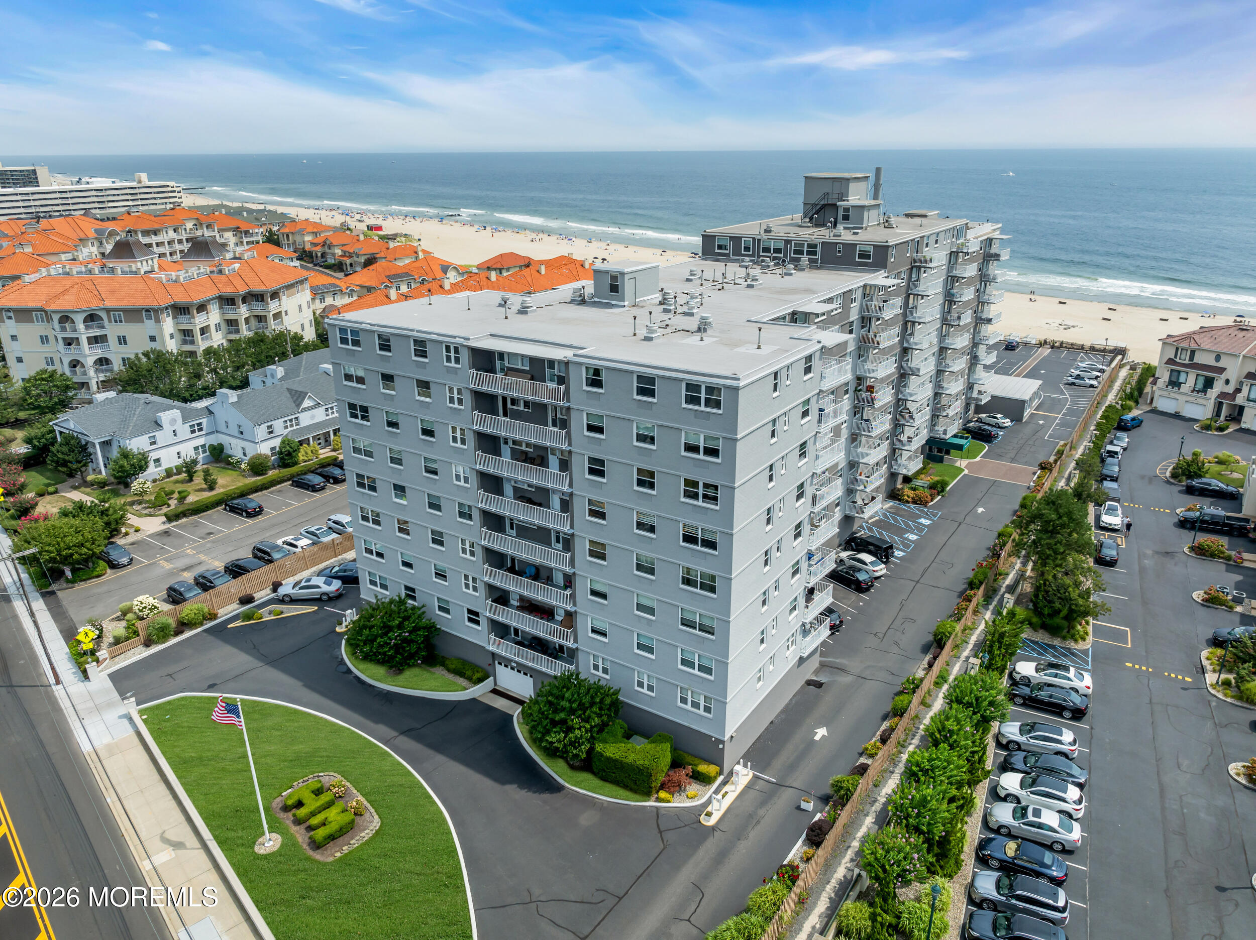 675 Ocean Avenue N Unit 4I — photo