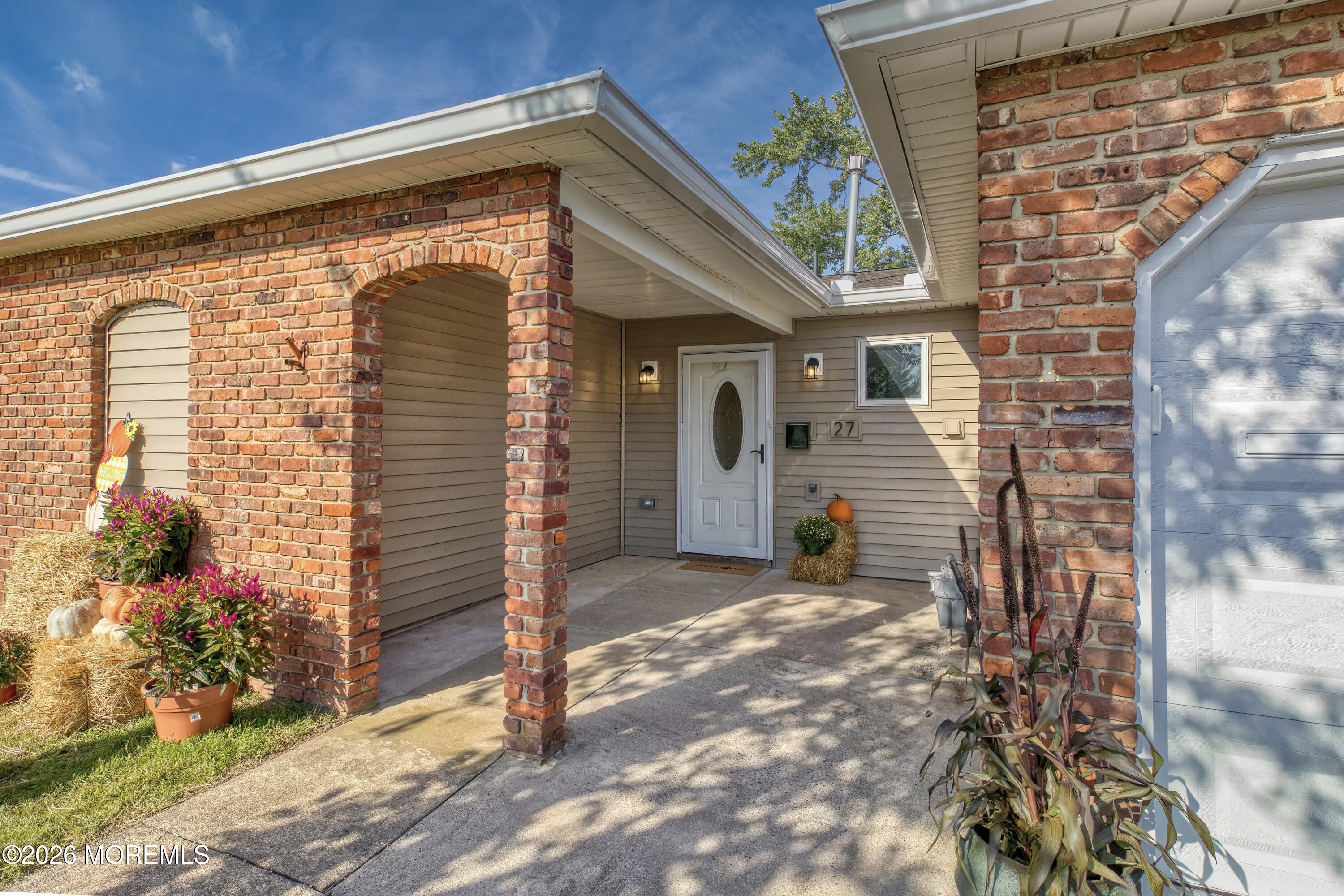 27 Rossetti Court — photo